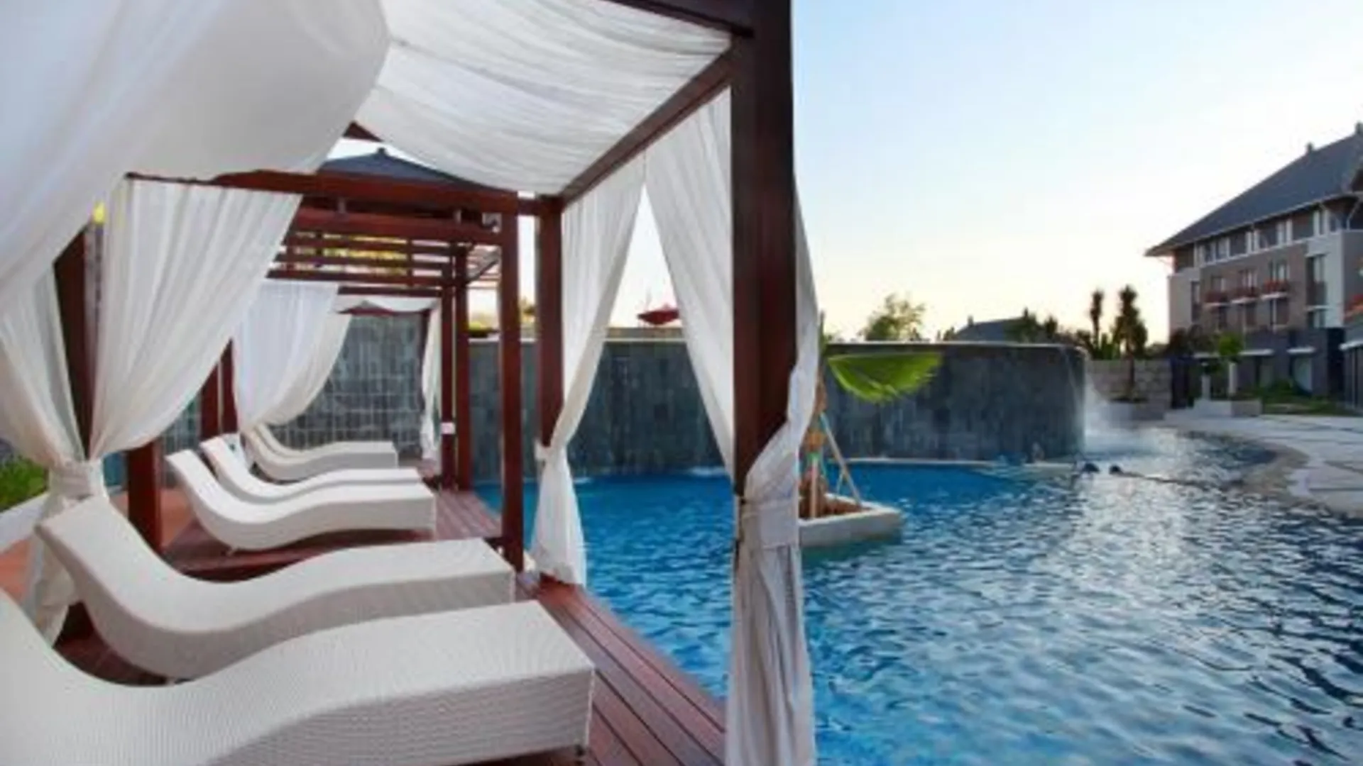 발리 머큐어 발리 누사 두아 호텔 4성급 호텔 스위트룸