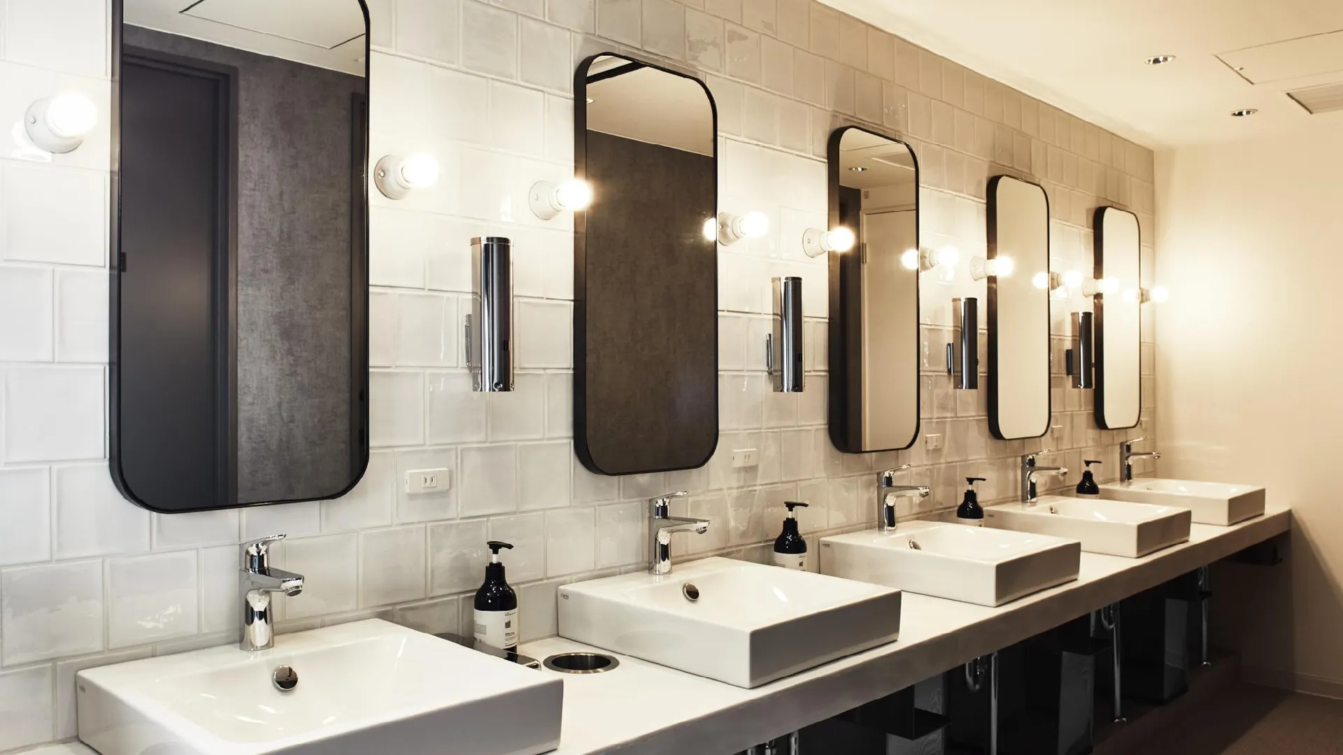 교토 더 밀레니얼스 교토 2성급 호텔 전망