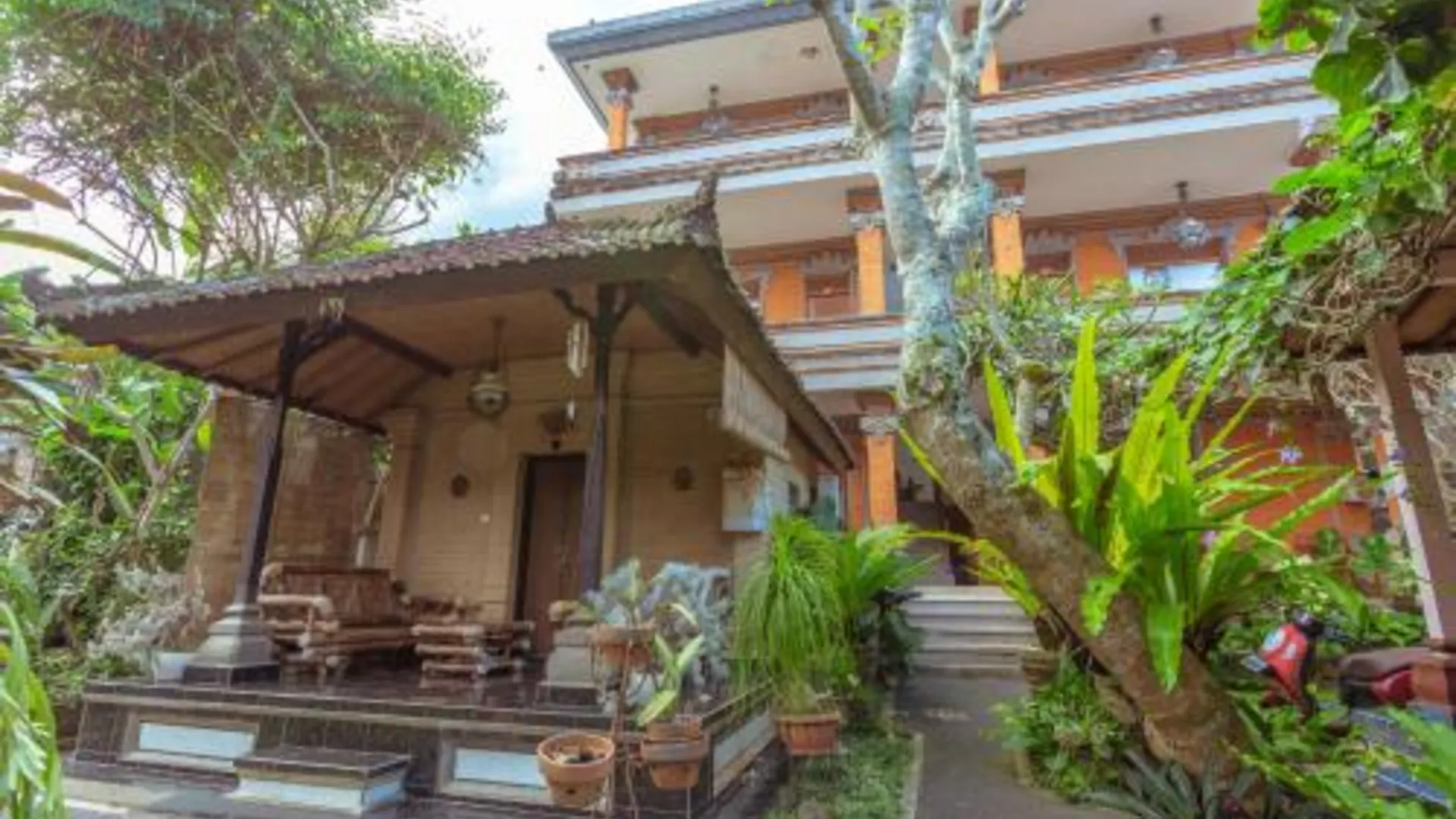 발리 테바 하우스 우붓 바이 이커머스로카 1성급 호텔 외관