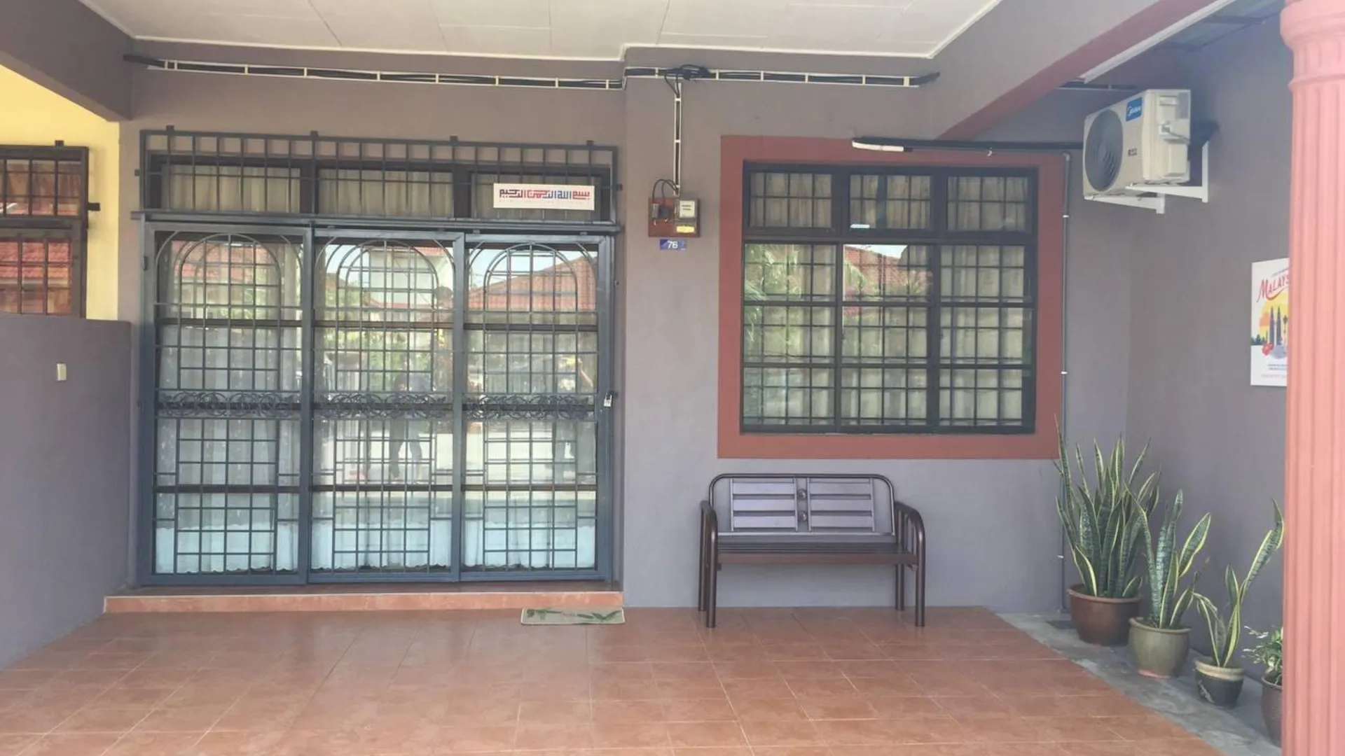 말라카 멜라카텡가의 프라이빗 하우스 (130m², 침실 3개, 프라이빗 욕실 2개) 3성급 싱글룸 수영장