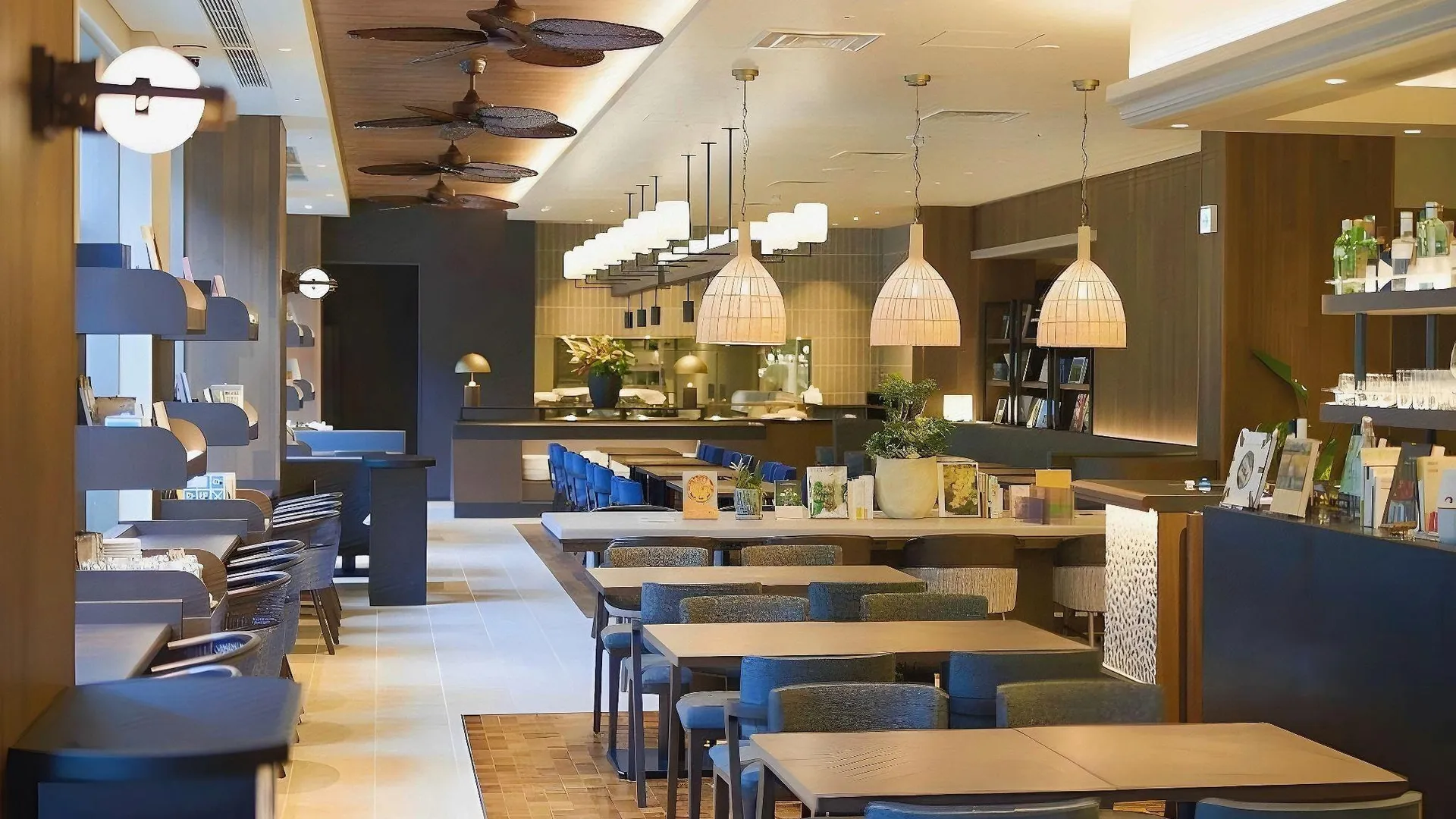 오키나와 본섬 호텔 레솔 트리니티 나하 4성급 호텔 외관