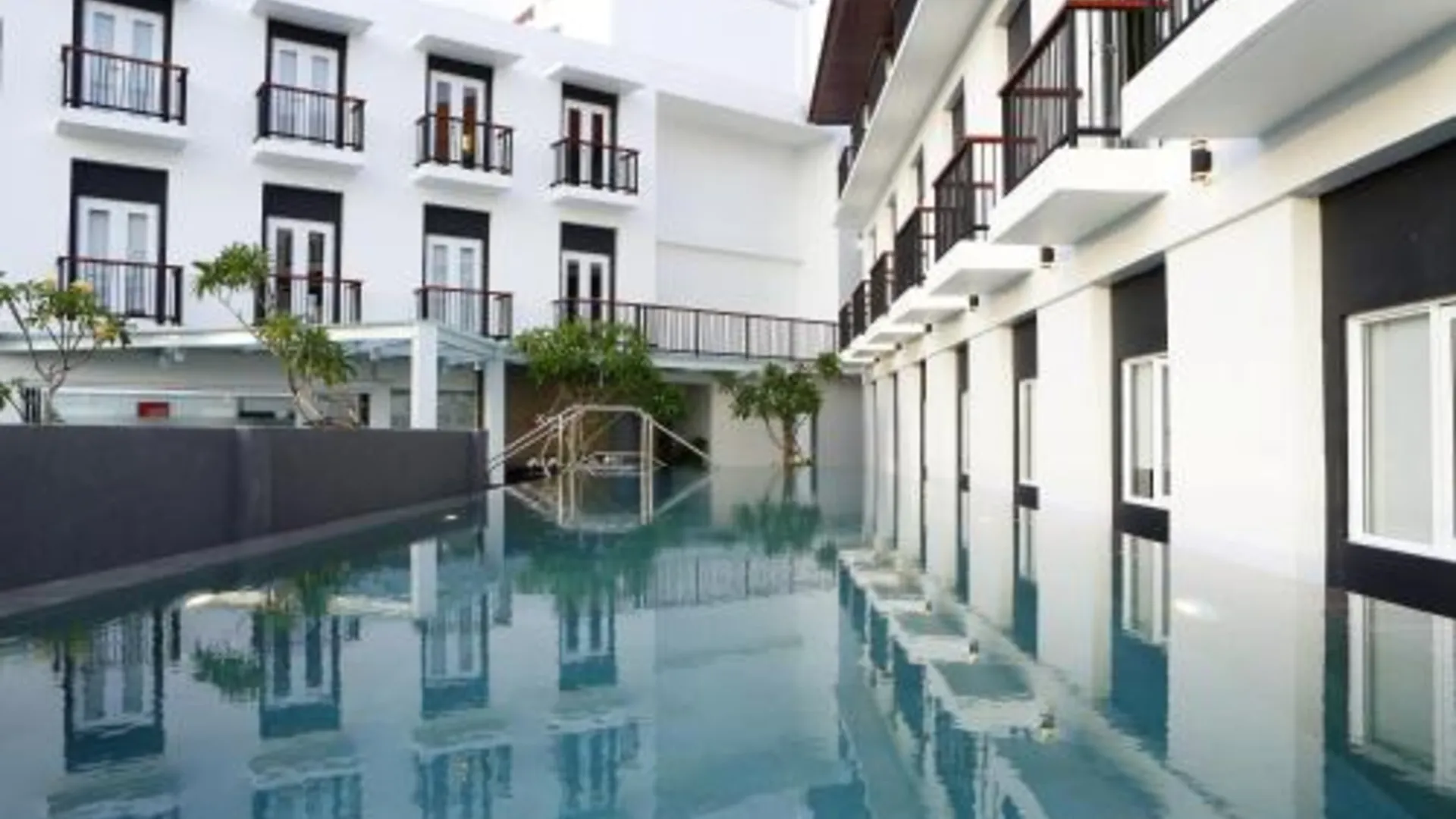 발리 아마리스 호텔 테우쿠 우마르 2성급 호텔 객실