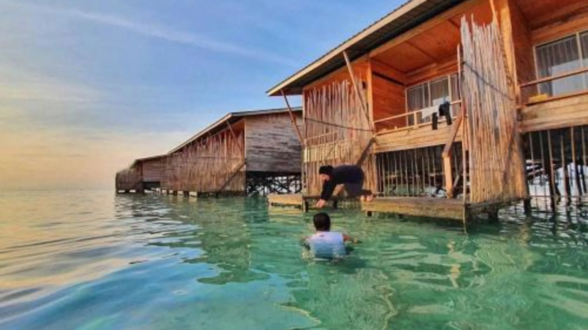 셈포르나 Nusakuya Resort 3성급 호텔 수영장