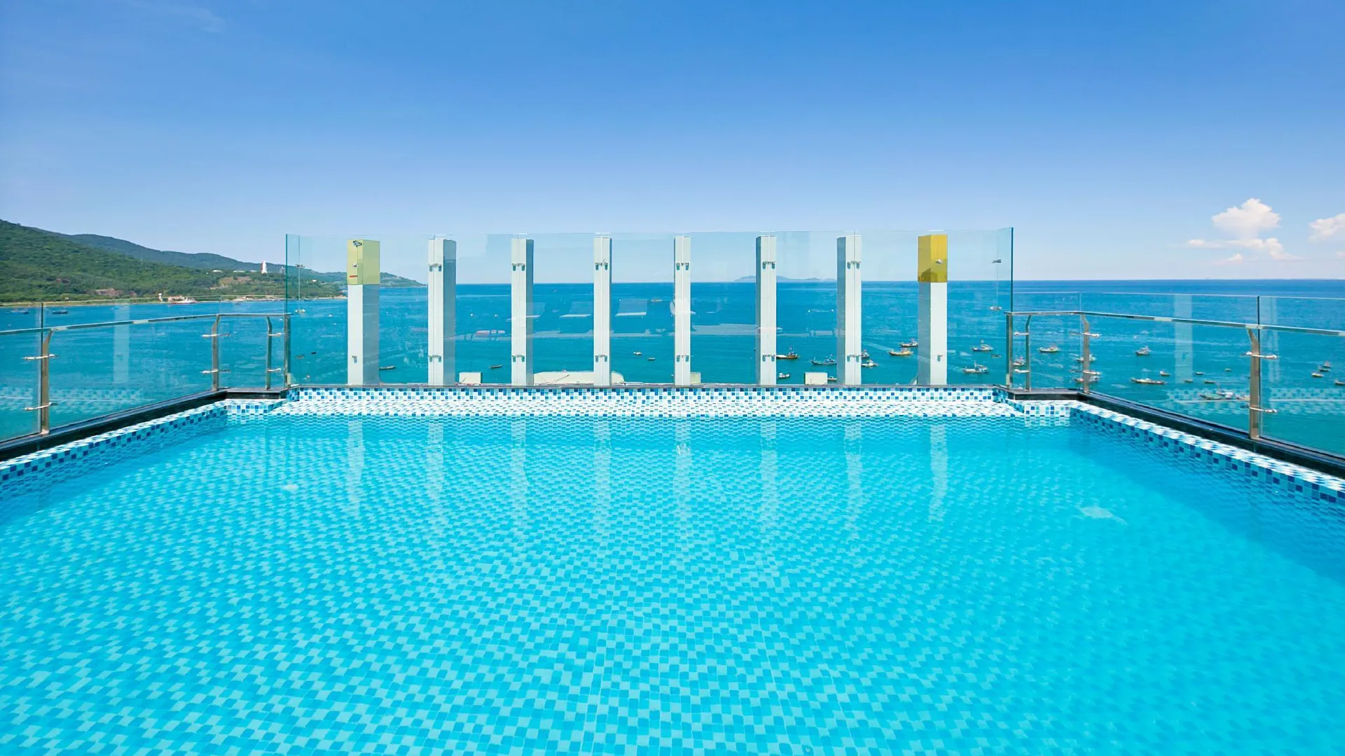 다낭 다오응옥비치 호텔 다낭 4성급 호텔 수영장