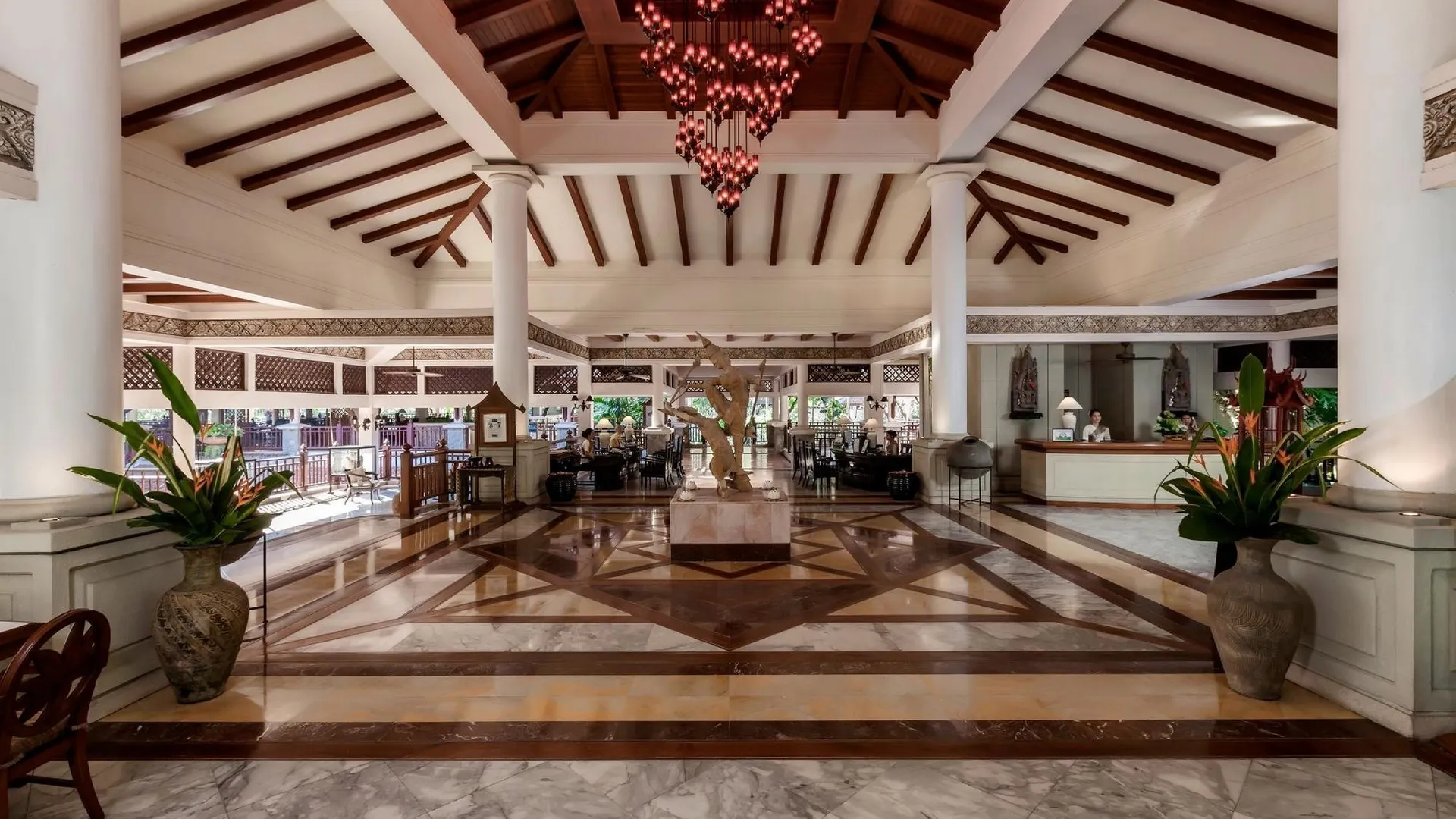 푸켓 타본 비치 빌리지 리조트 앤 스파 푸켓 5성급 호텔 로비