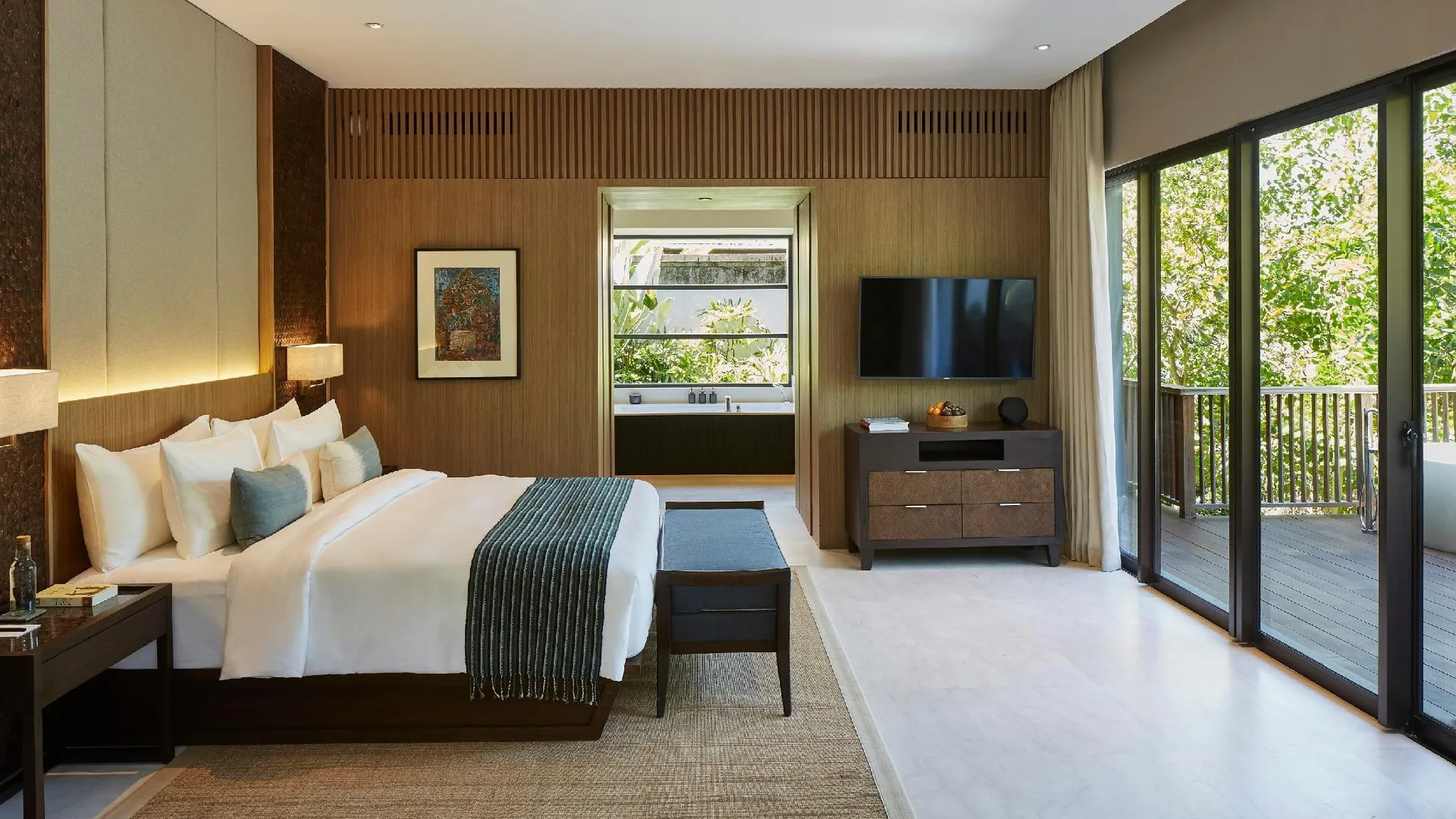 발리 니르자라 5성급 호텔 스위트룸