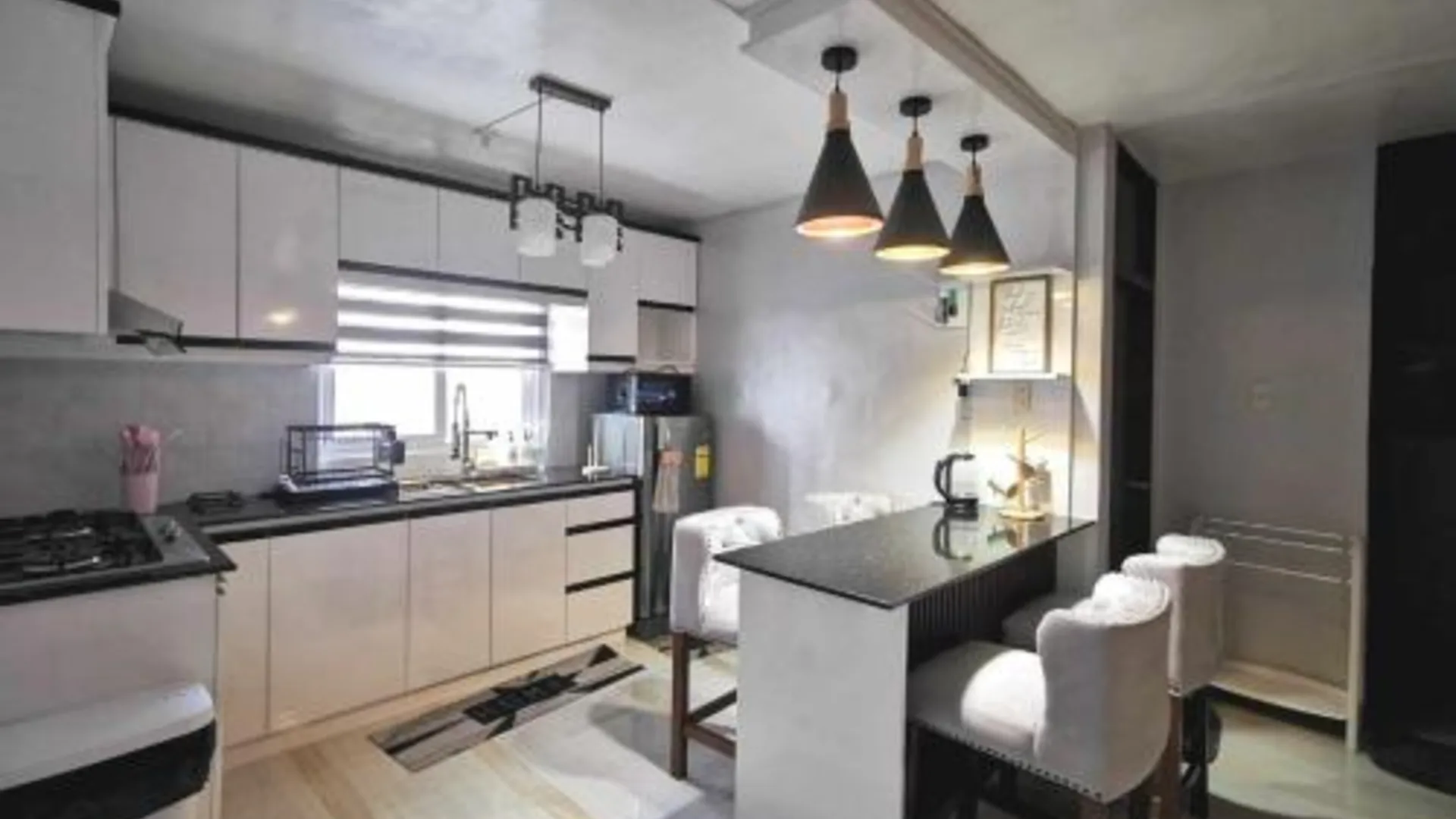 세부 막탄 섬의 아파트먼트 (64m², 침실 3개, 프라이빗 욕실 1개) 4성급 게스트하우스 로비