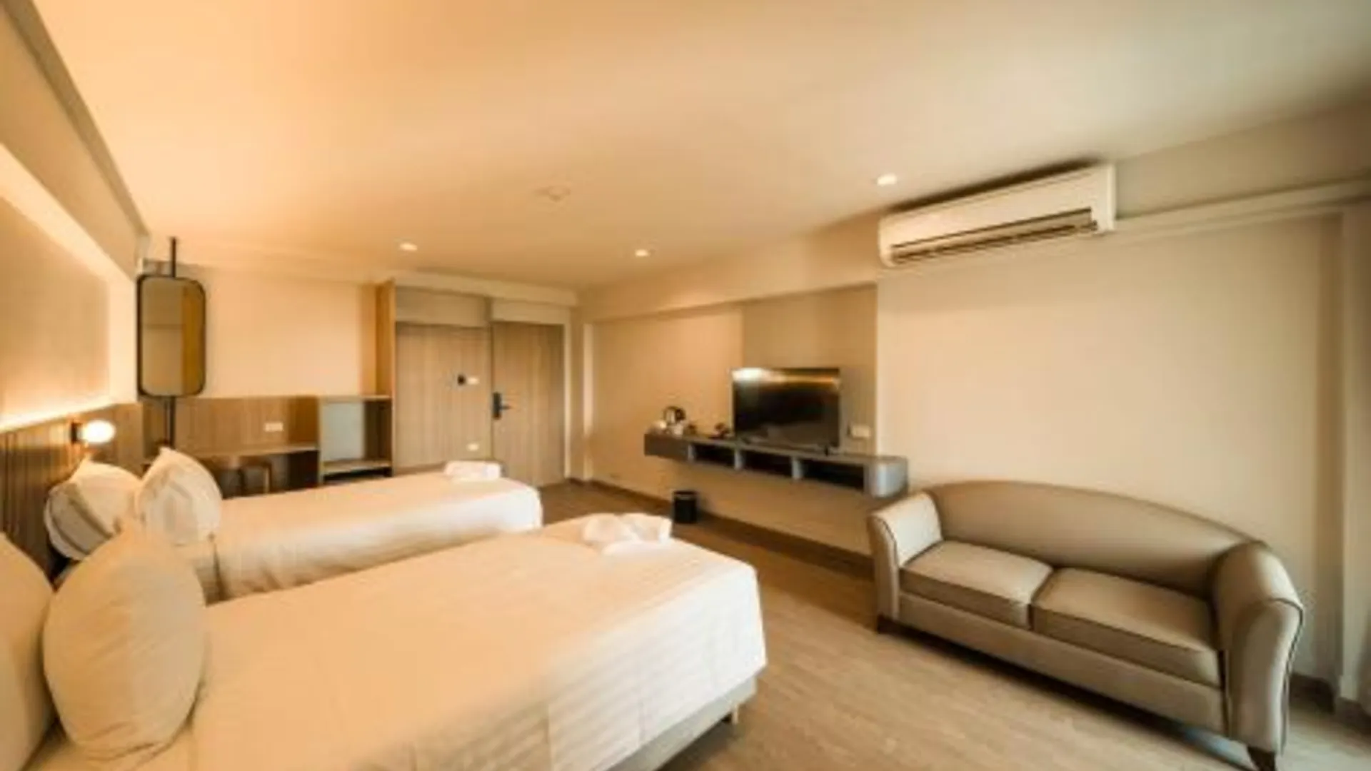 방콕 Mintara Hotel - โรงแรมมินธารา มีนบุรี 3성급 호텔 스위트룸