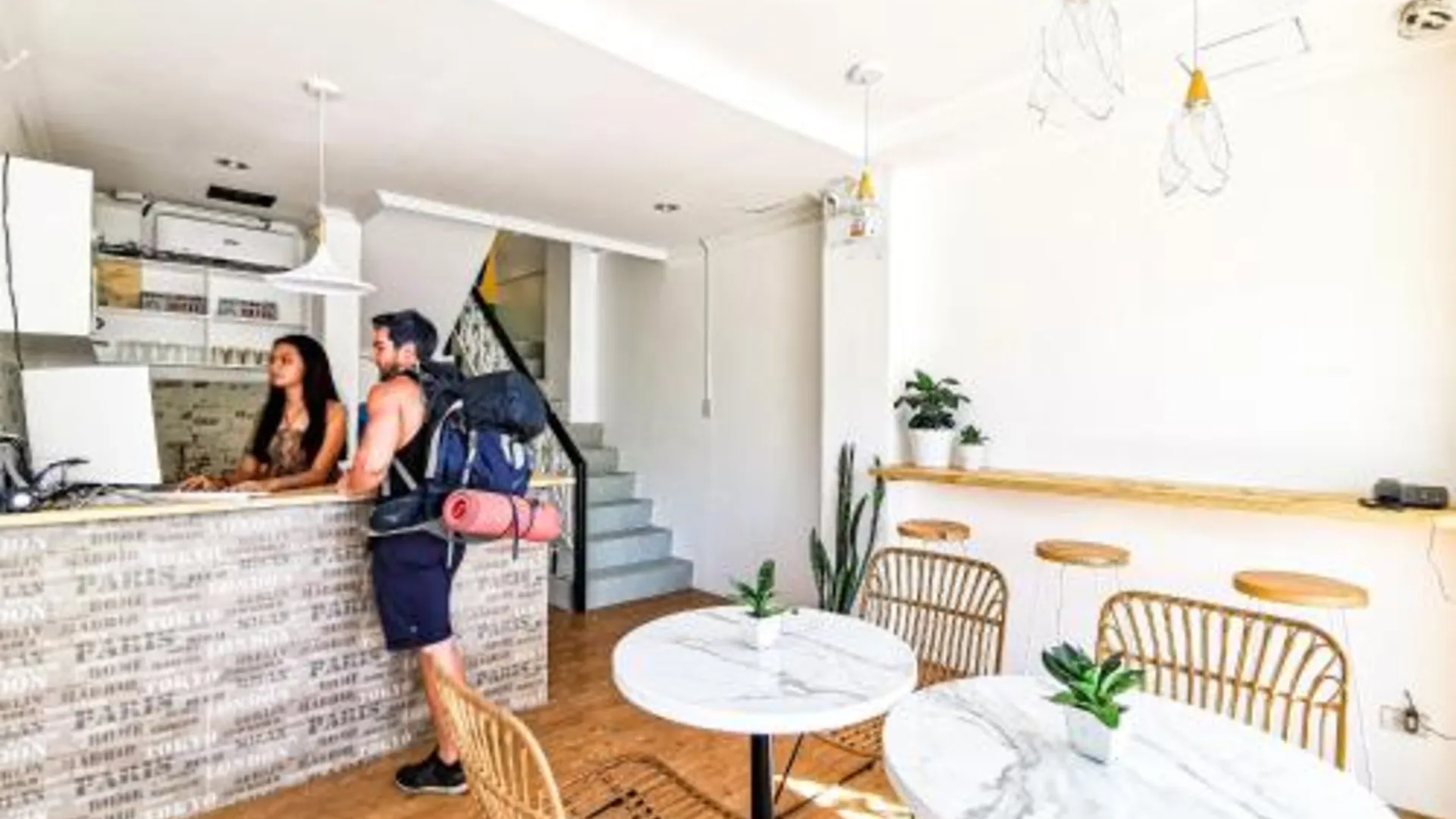 세부 무랄스 막탄 호텔 로비