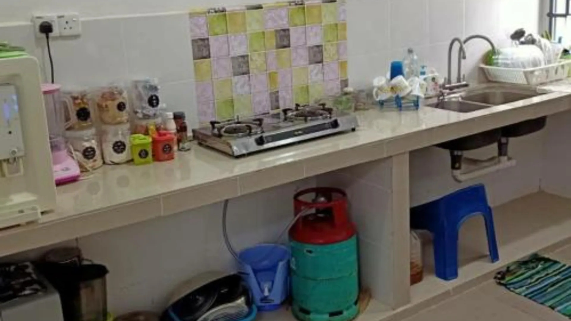 타나 메라 젤리의 프라이빗 하우스 (1400m², 침실 4개, 프라이빗 욕실 3개) 3성급 게스트하우스 전망