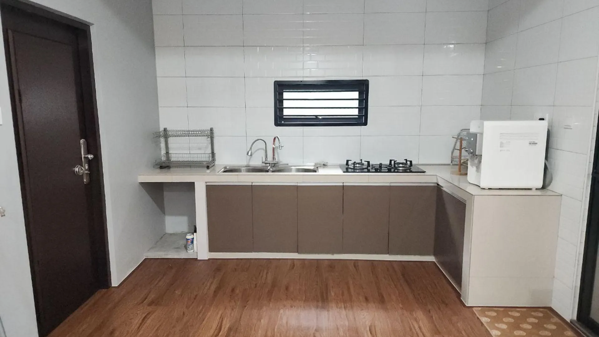 조호바루 / 조호르바루 탐포이의 프라이빗 하우스 (1500m², 침실 4개, 프라이빗 욕실 3개) 3성급 싱글룸 레스토랑