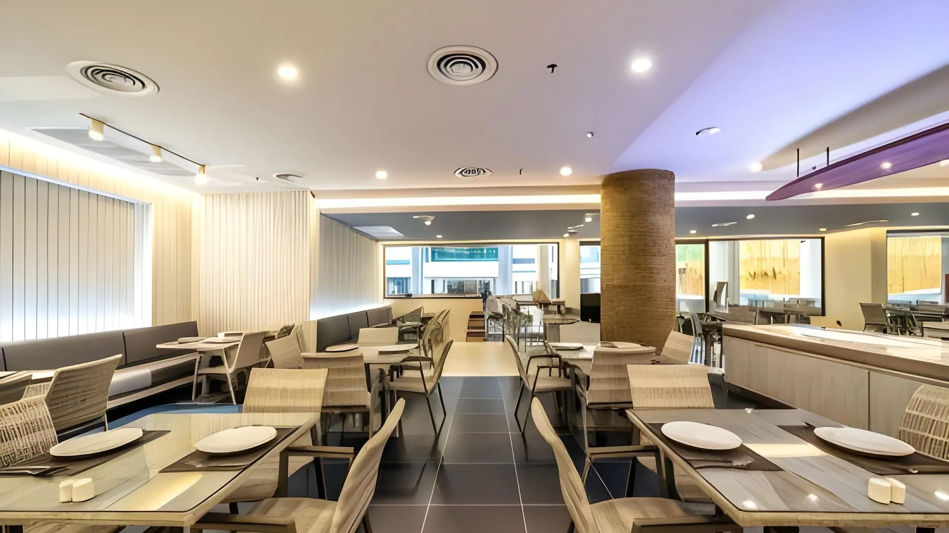 파페 컴포트 인 파페-기마라에즈 2성급 호텔 수영장