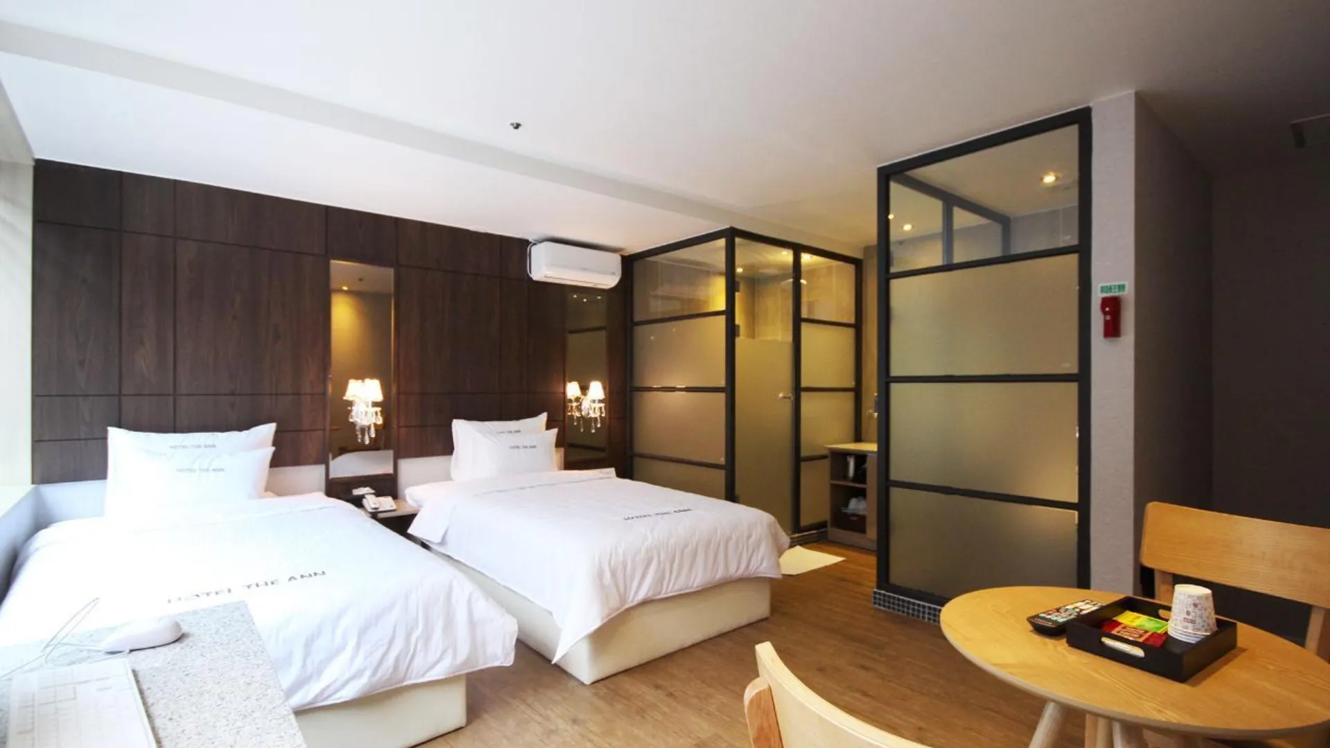 창원 창원 중앙동 더안 호텔 스위트룸