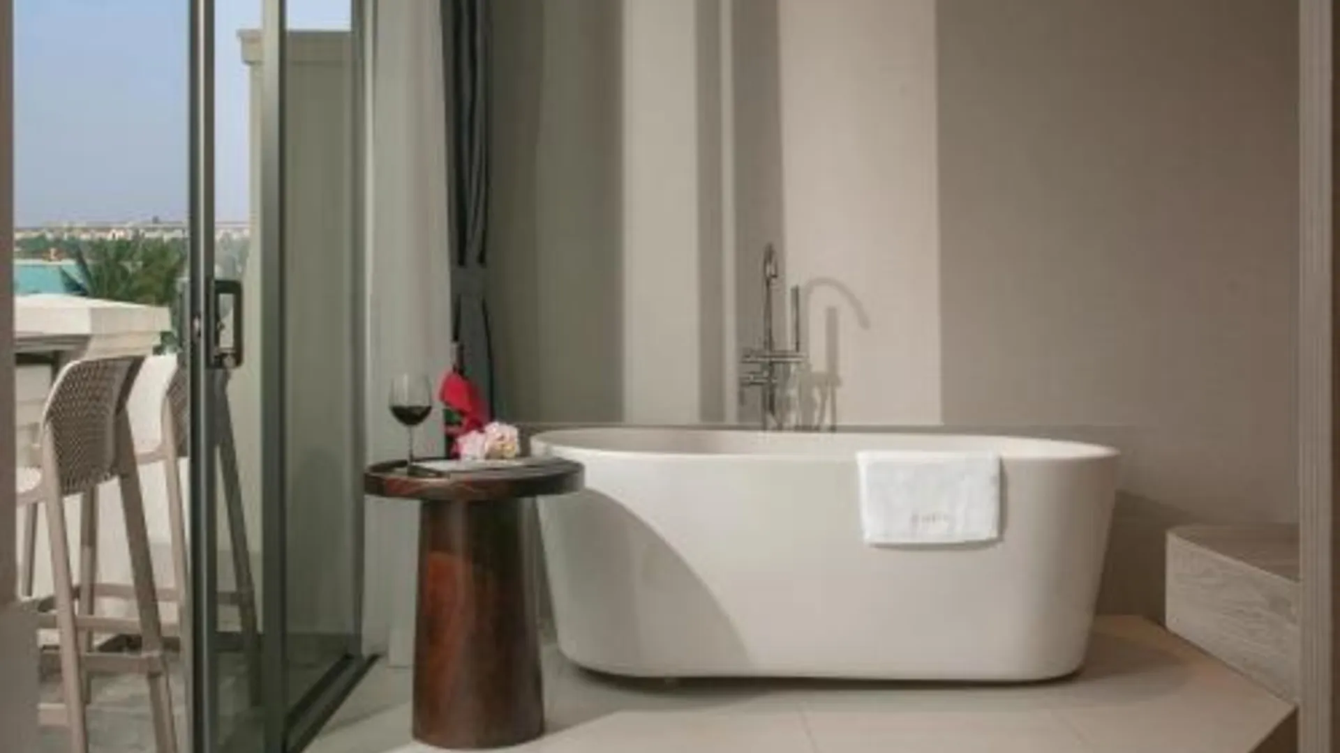 하노이 PCA 호텔 2 - 빈홈즈 오션파크 3성급 호텔 외관