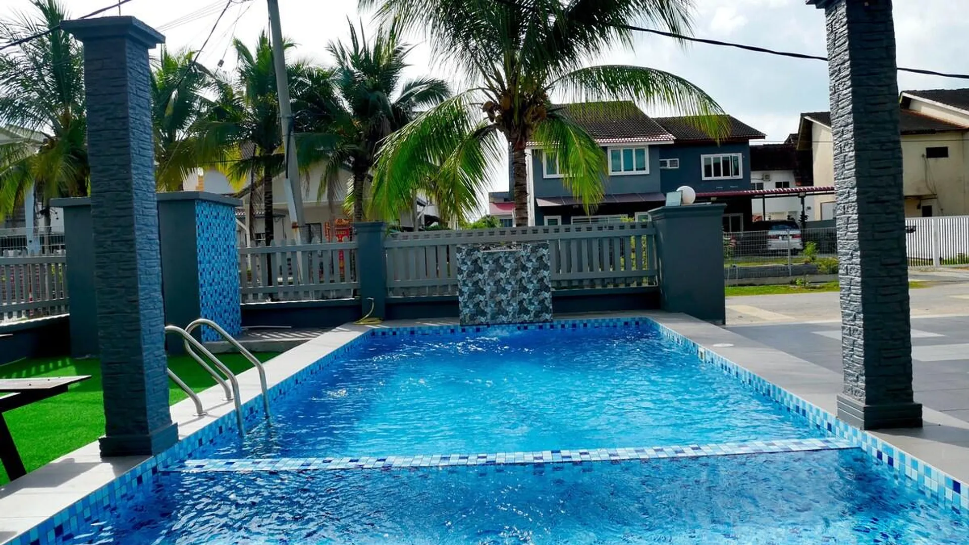 포트 딕슨 시 루사의 방갈로 (1500m², 침실 5개, 프라이빗 욕실 3개) 3성급 싱글룸 로비