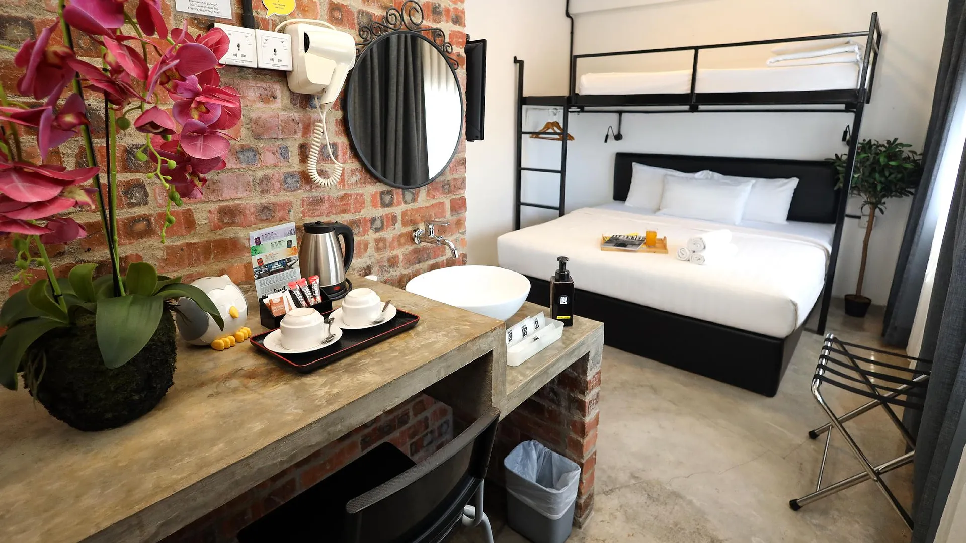 쿠알라테렝가누 스위트 18 부티크 호텔 2성급 호텔 스위트룸