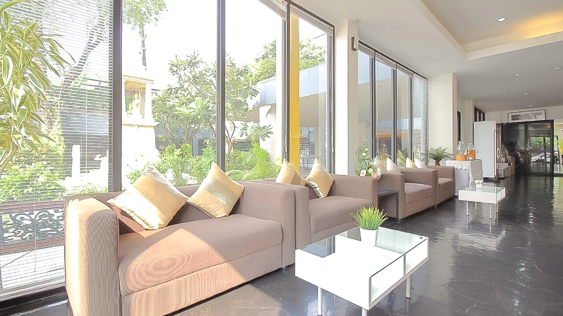 방콕 안다 람캄행 바이 세인트제임스 호텔 3성급 호텔 로비