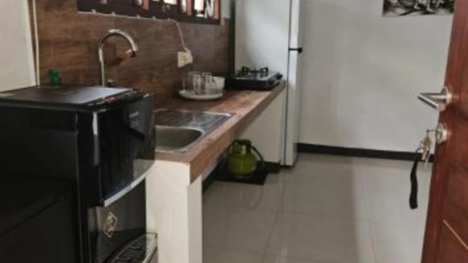 발리 Alam Sutra Guest House 호텔 외관