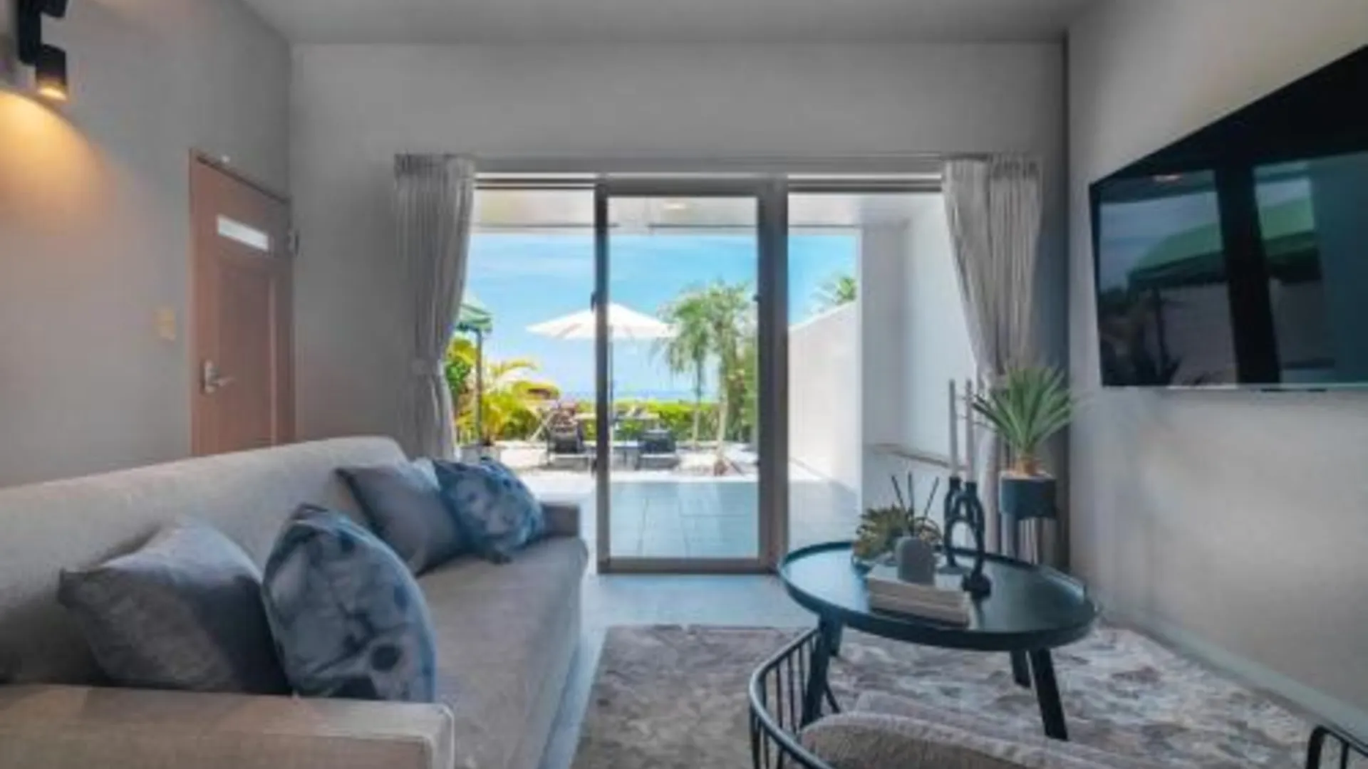 오키나와 본섬 Alpha Terrace Motobu Hills 3성급 게스트하우스 객실