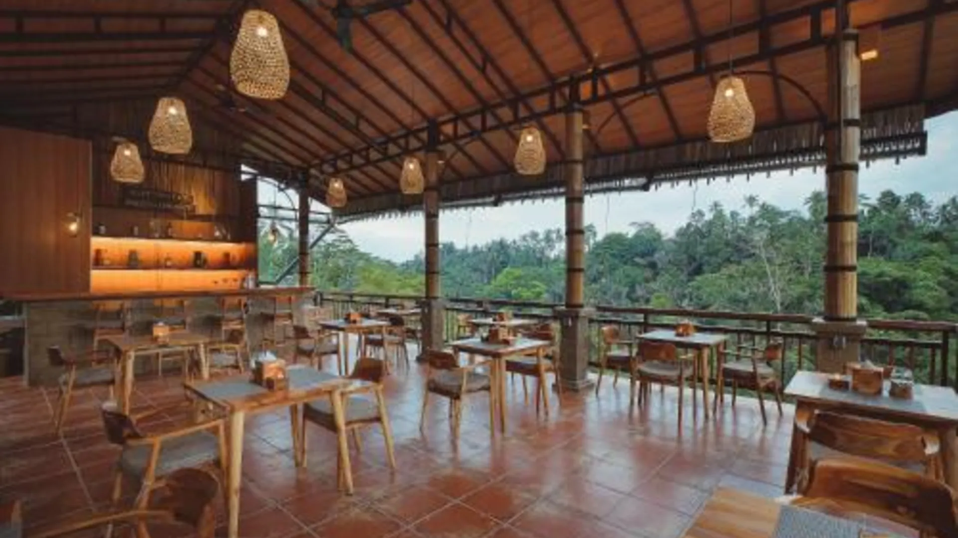 발리 알라모라 힐링 이스케이프 4성급 호텔 외관