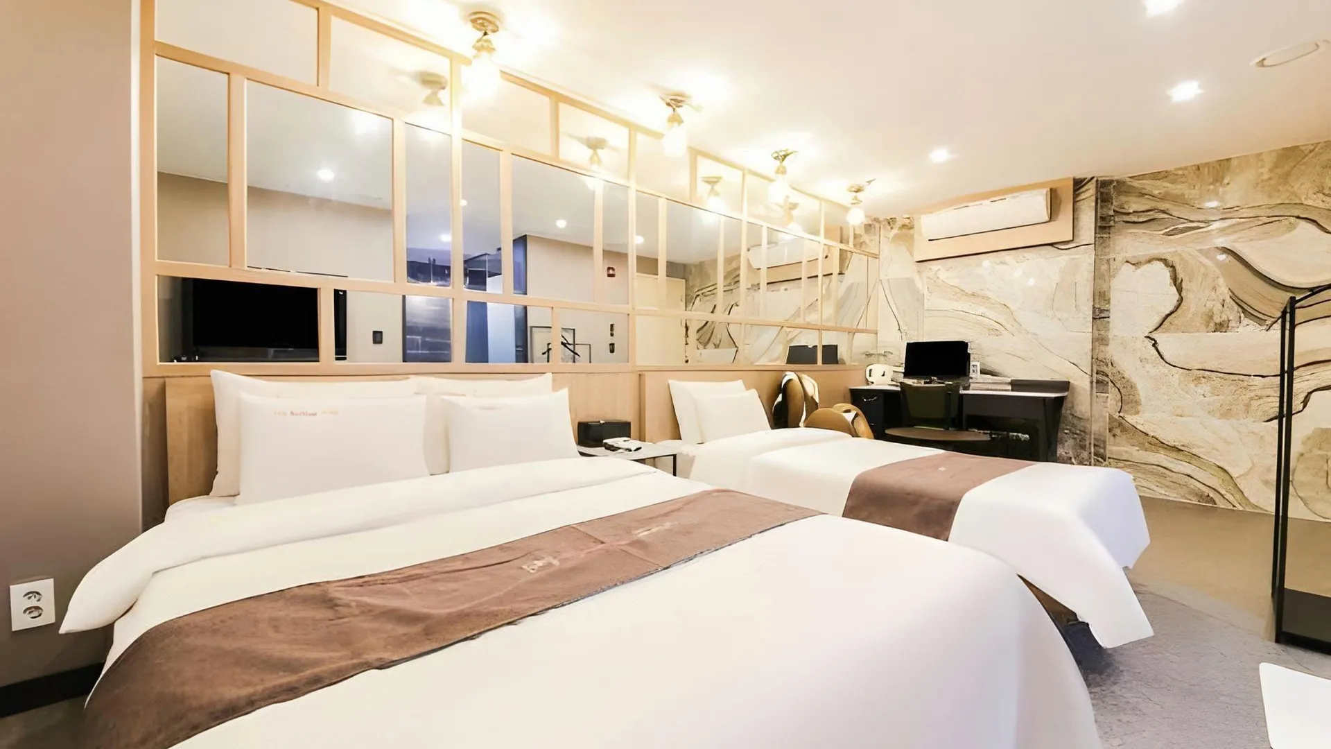 서울 에스엠부티크 호텔 2성급 호텔 스위트룸