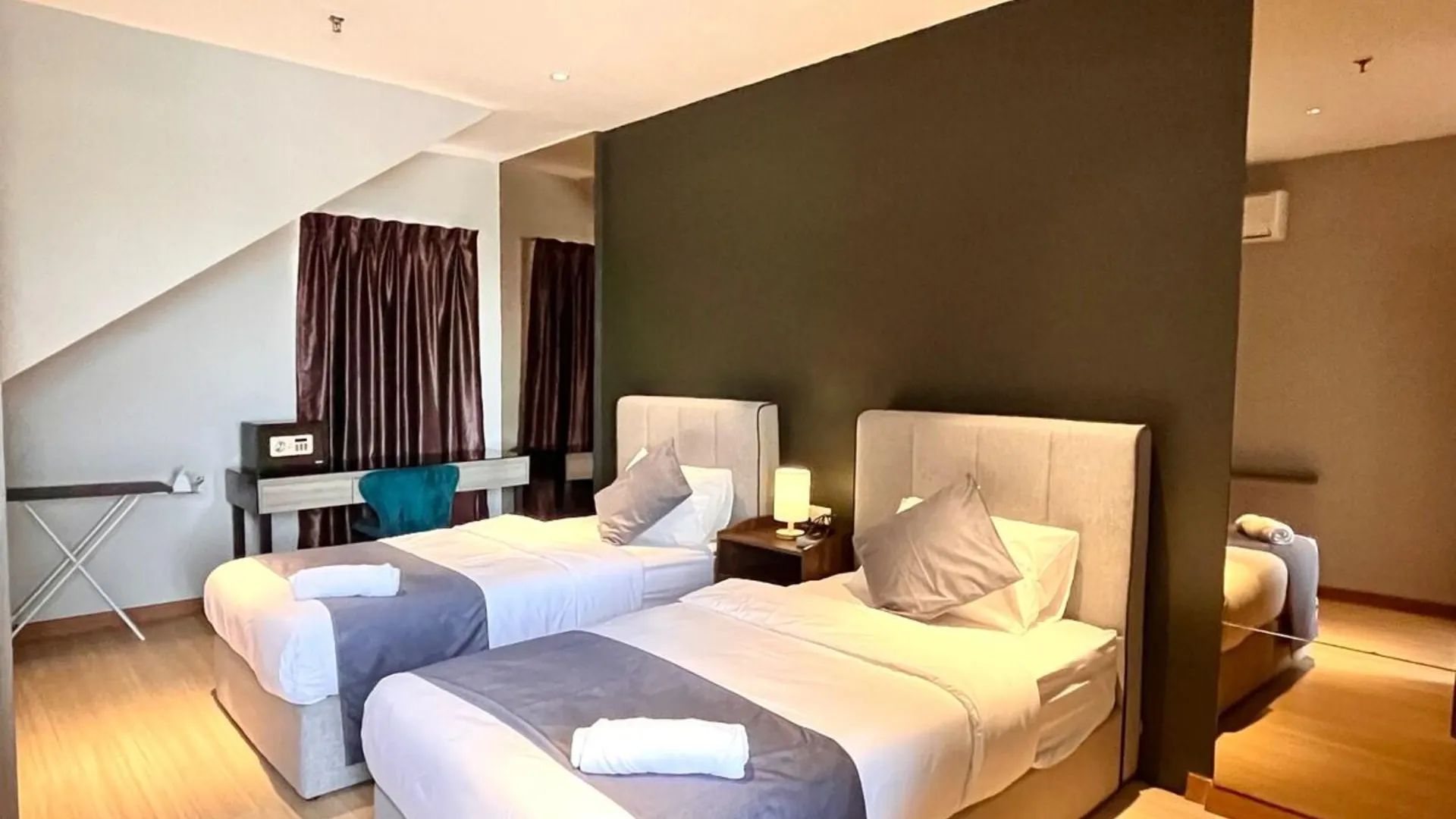 말라카 두리안 퉁갈의 프라이빗 하우스 (55m², 침실 2개, 프라이빗 욕실 2개) 3성급 싱글룸 스위트룸