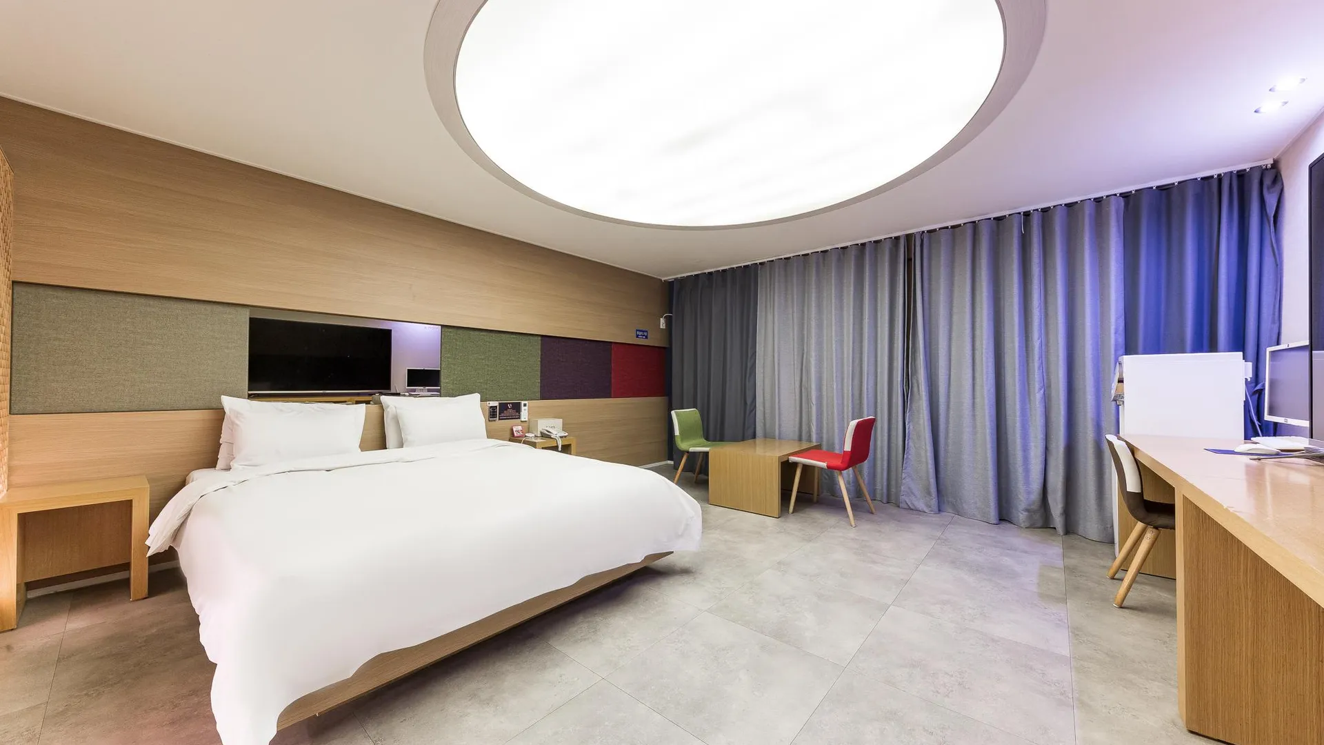 익산 익산 K 1.2.3 호텔 스위트룸