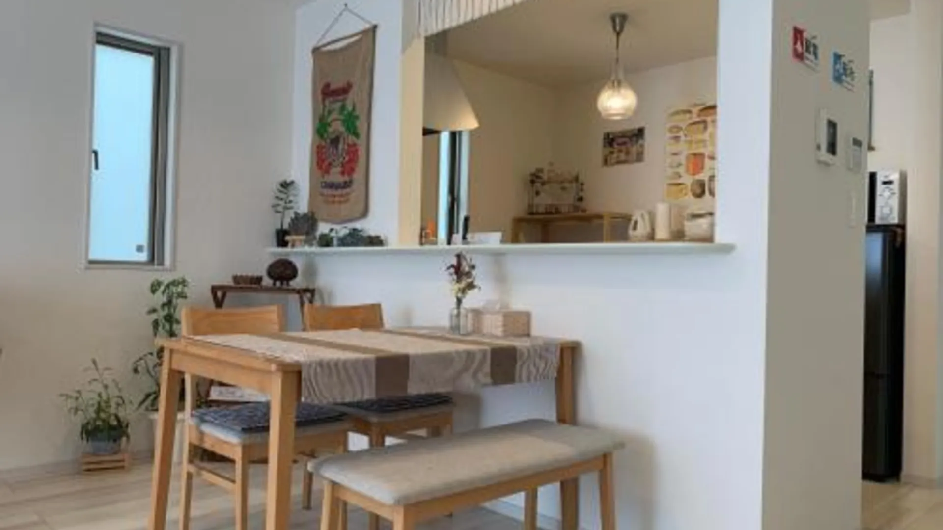 오키나와 본섬 오키나와 센트럴 요미탄 빌리지 4베드룸 디태치드 빌라 익스클루시브 포 원 그룹 퍼 데이 5성급 게스트하우스 레스토랑