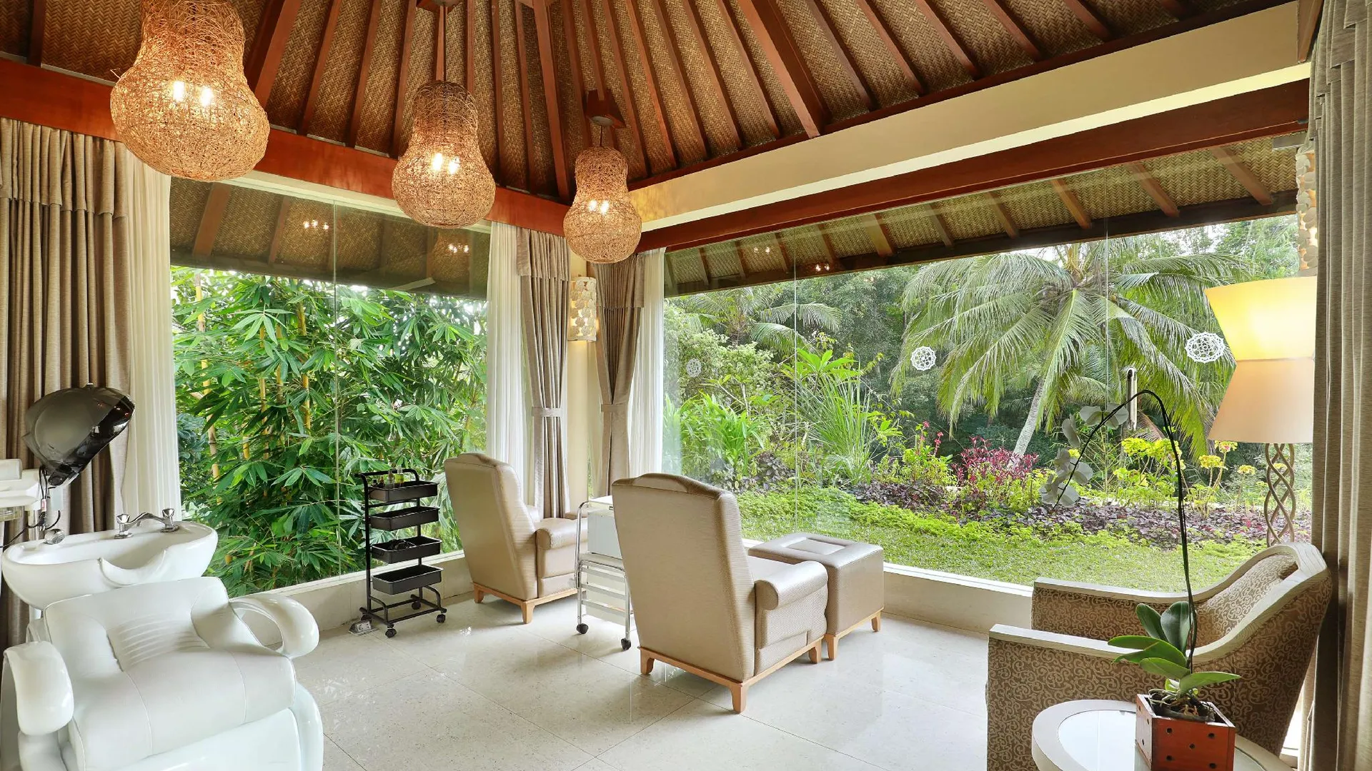 발리 세레스 스프링스 리조트 앤 스파 5성급 호텔 수영장