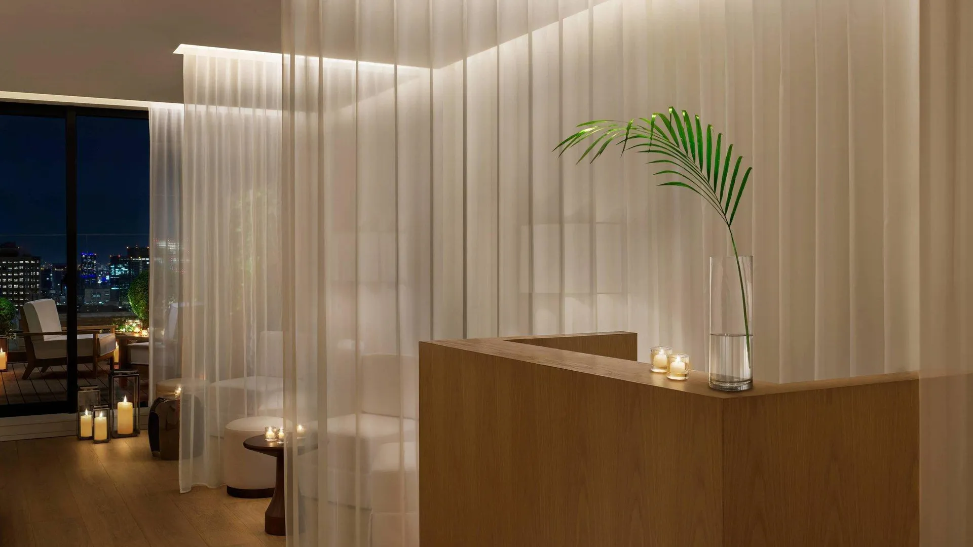 도쿄 / 동경 더 도쿄 에디션, 도라노몬 5성급 호텔 레스토랑