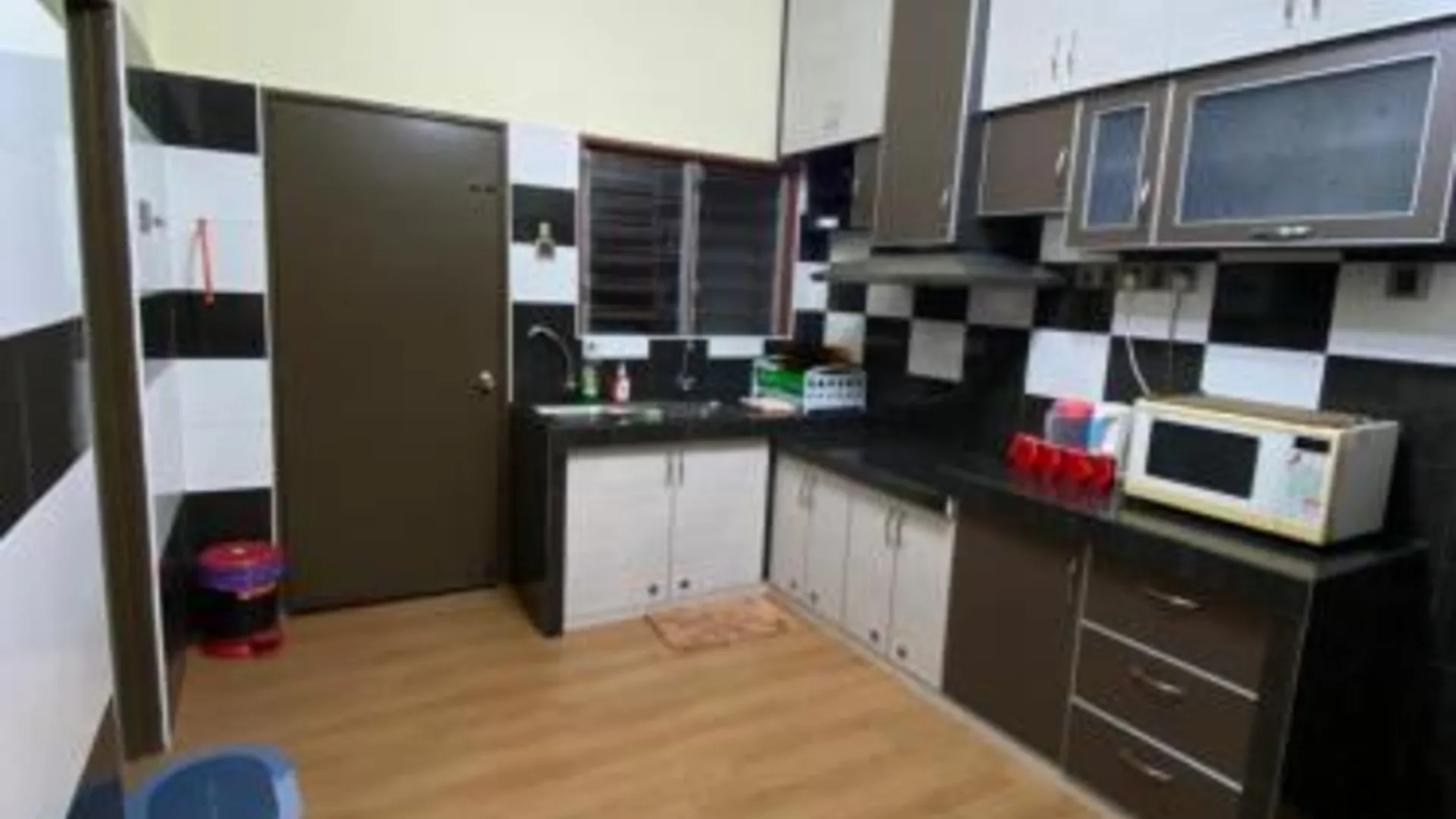 카메론 하일랜즈 타나 라타의 프라이빗 하우스 (970m², 침실 4개, 프라이빗 욕실 3개) 4성급 게스트하우스 외관