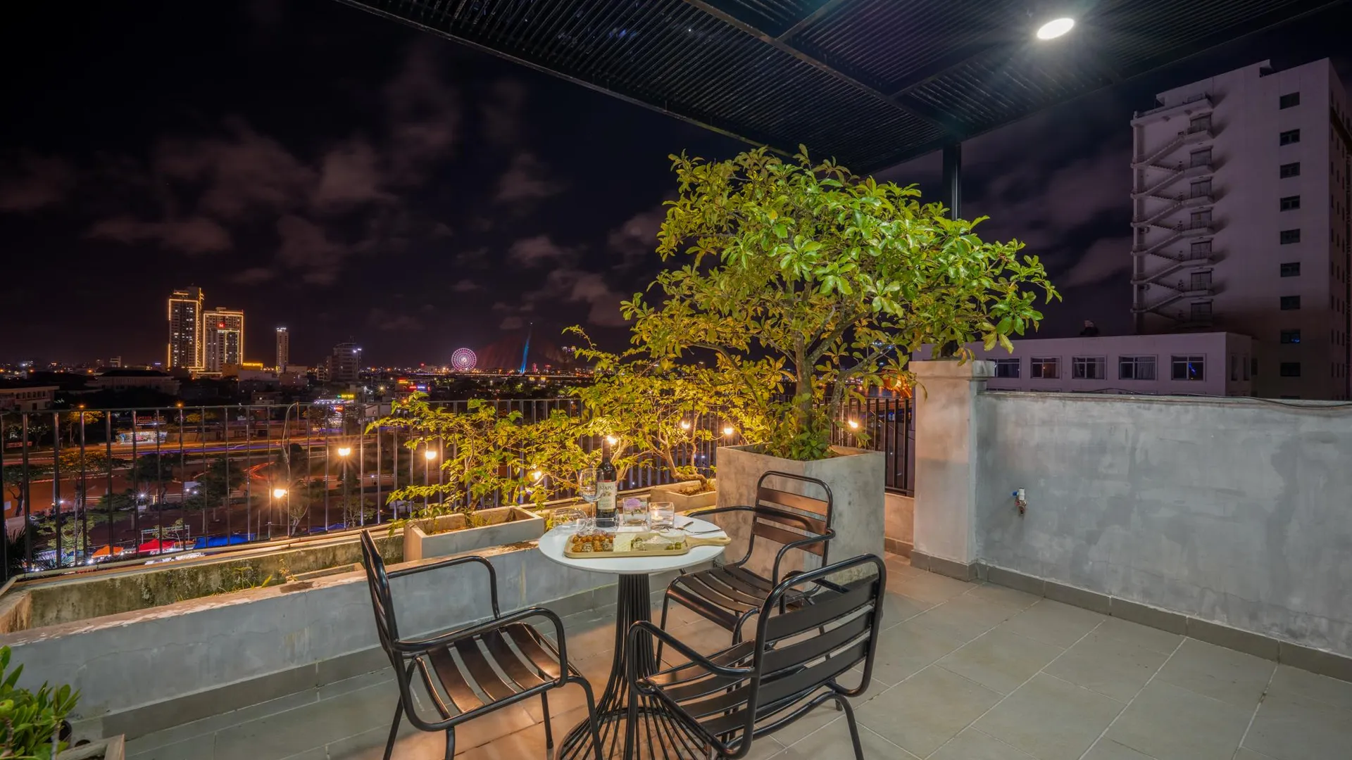 다낭 메종 비 안 호텔 앤 아파트먼트 3성급 호텔 로비