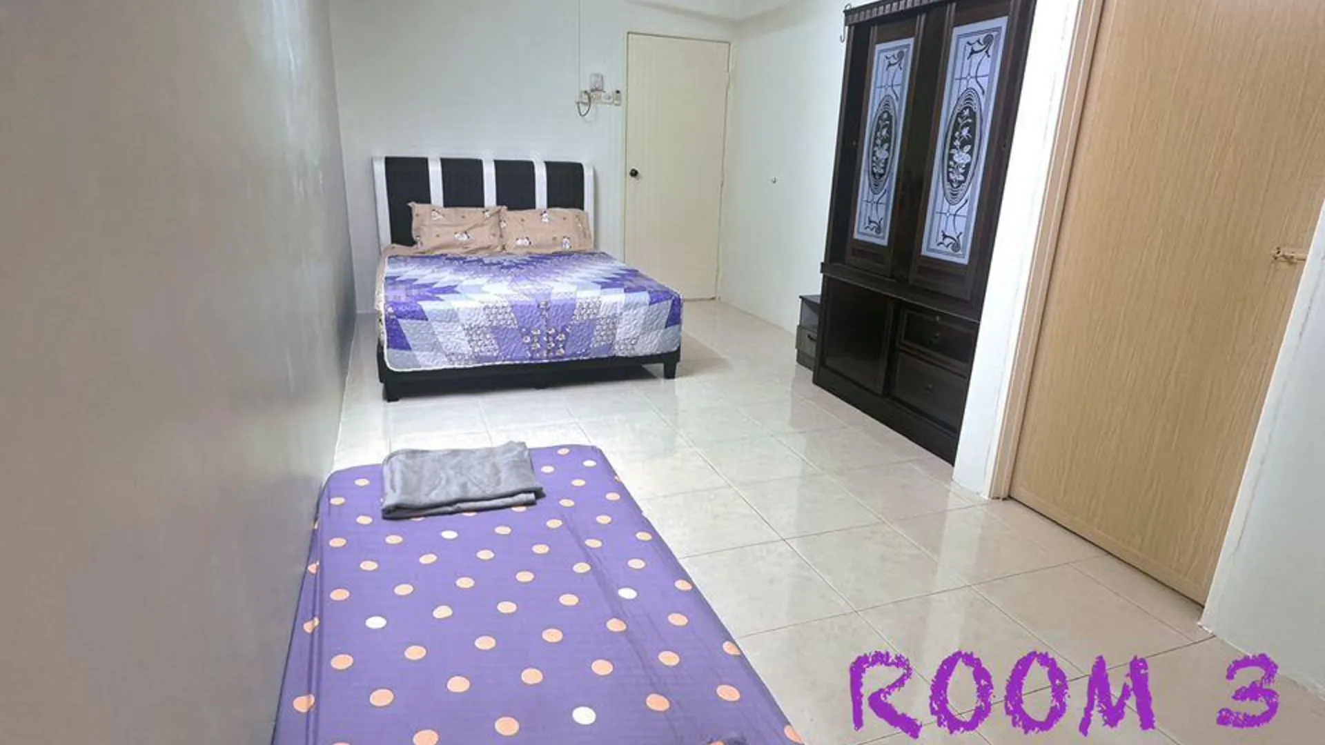 이포 쿠알라 캉사르 타운의 프라이빗 하우스 (m², 침실 5개, 프라이빗 욕실 4개) 1성급 싱글룸 전망