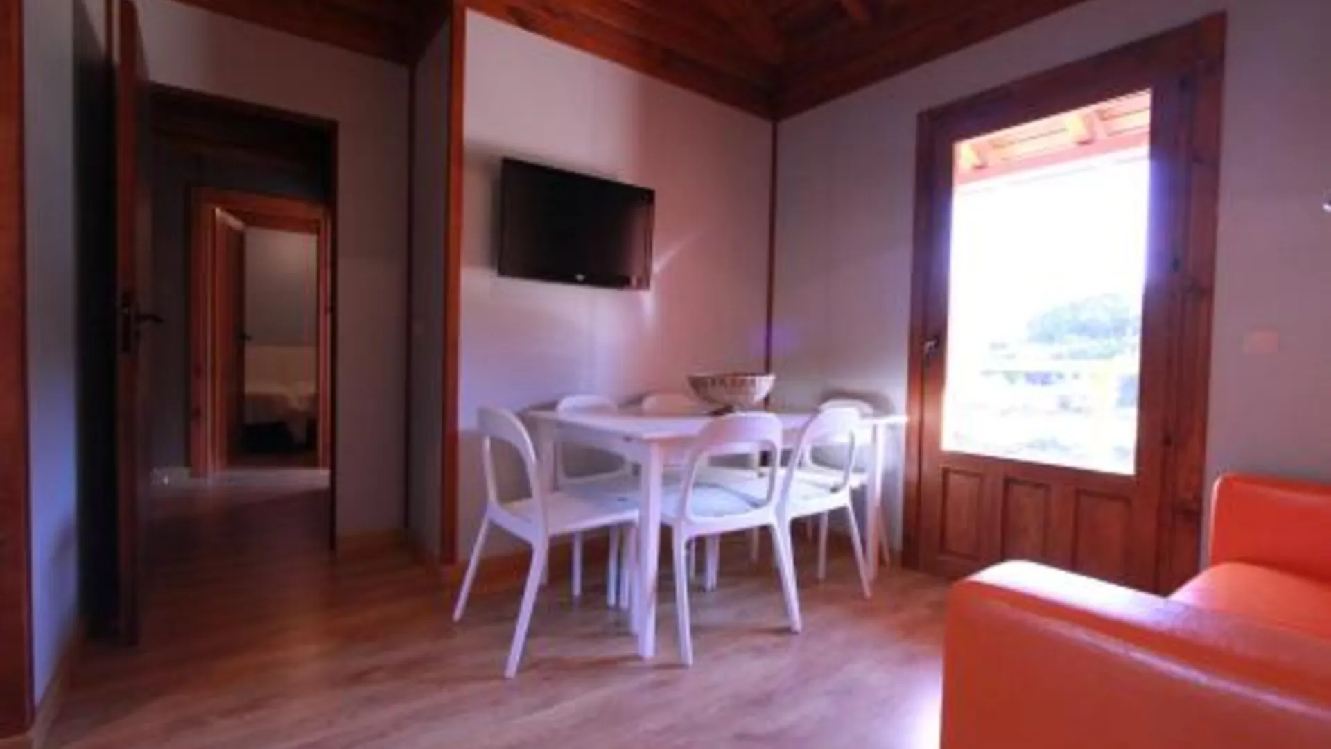 비냐이스 Parque Biologico de Vinhais 4성급 게스트하우스 레스토랑