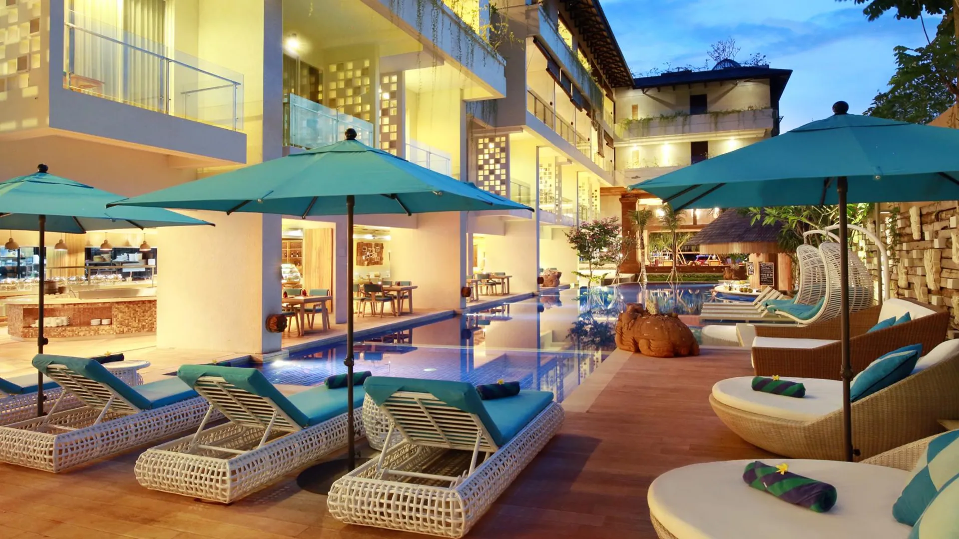 발리 짐바란 베이 비치 리조트 앤 스파 바이 프라부 4성급 호텔 레스토랑