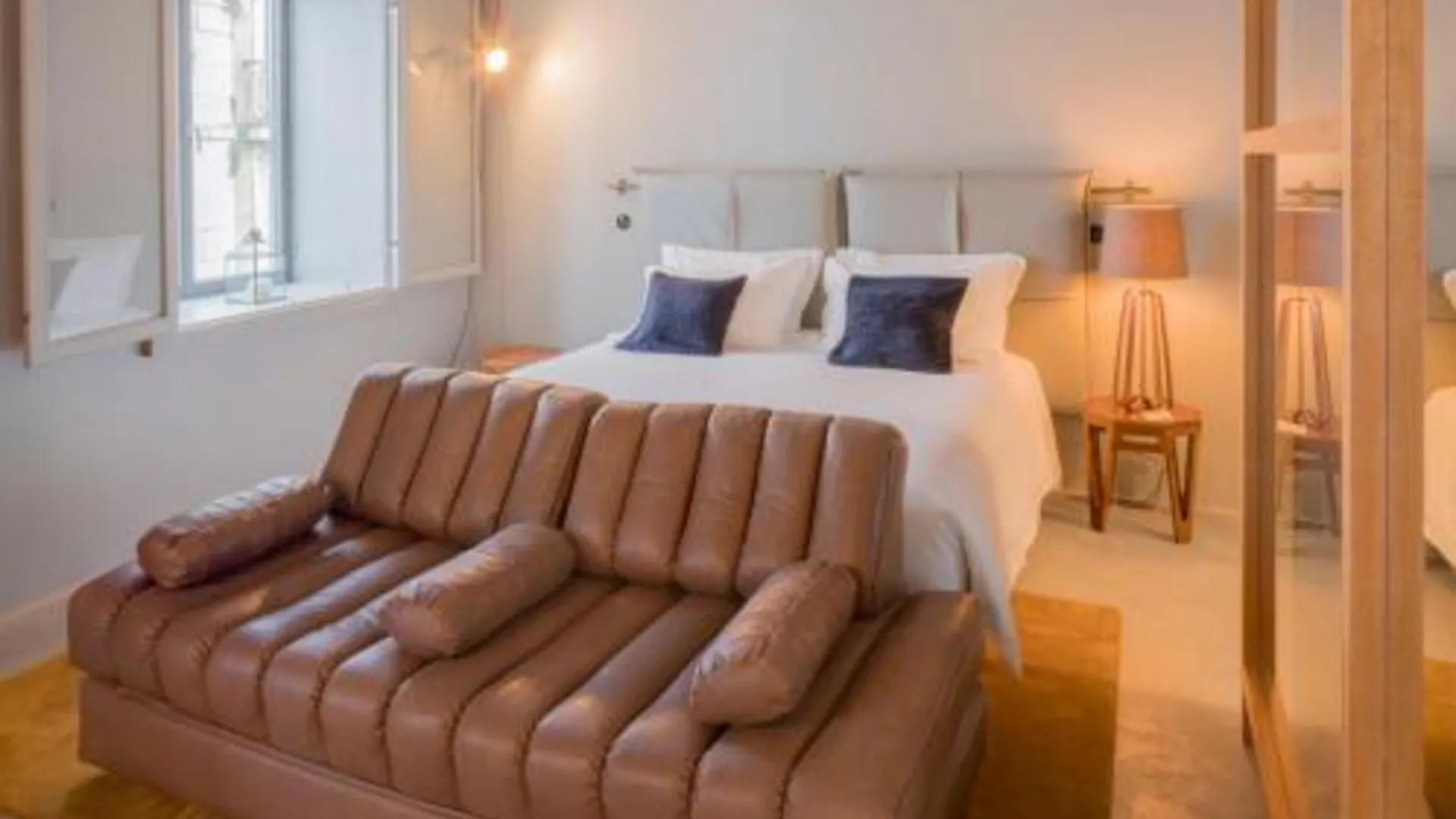 리스본 로 컬쳐 아트 & 로프트 바이후 알투 5성급 호텔 스위트룸