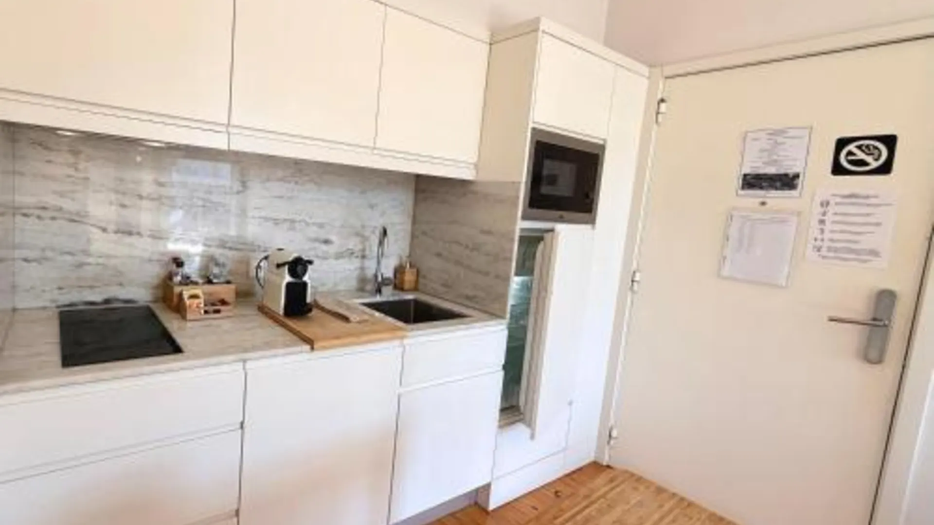 포르투 포르투 시네마 아파트먼트 4성급 게스트하우스 로비