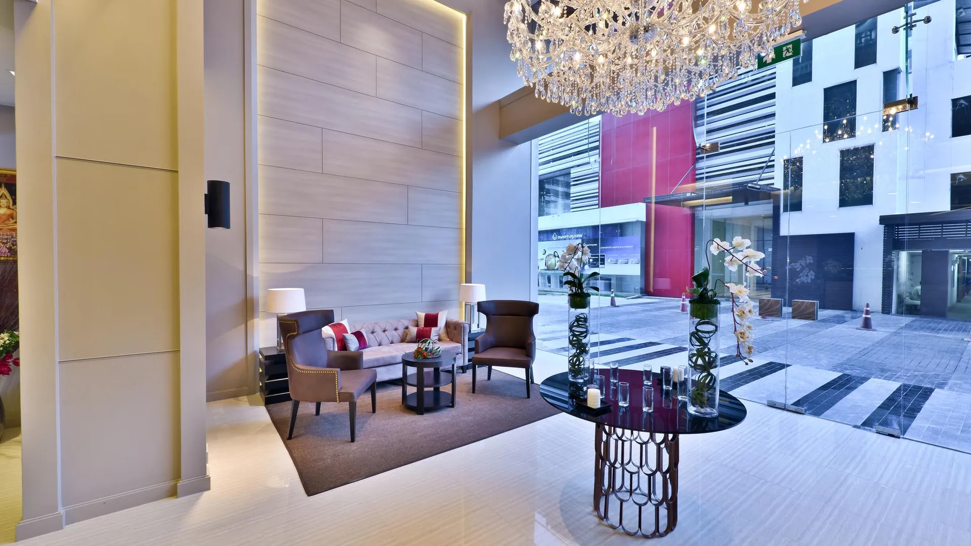 방콕 시빅 호라이즌 호텔 앤 레지던스 3성급 호텔 외관