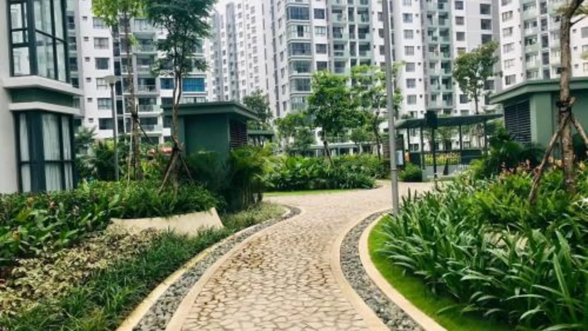 호치민 Căn hộ EMERALD 1PN cạnh Siêu Thị Aeon Tân Phú 2성급 싱글룸 전망