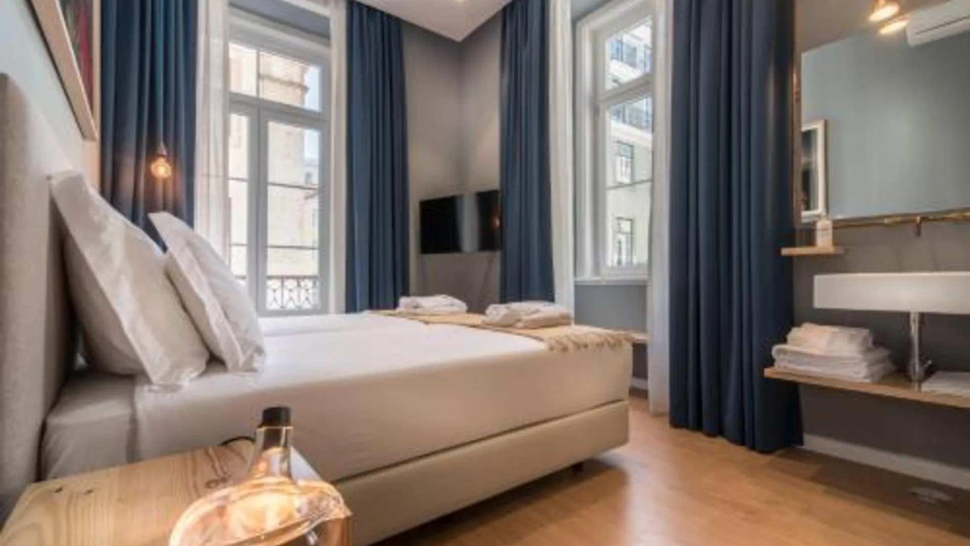 리스본 에스키나 어반 로지 3성급 호텔 객실