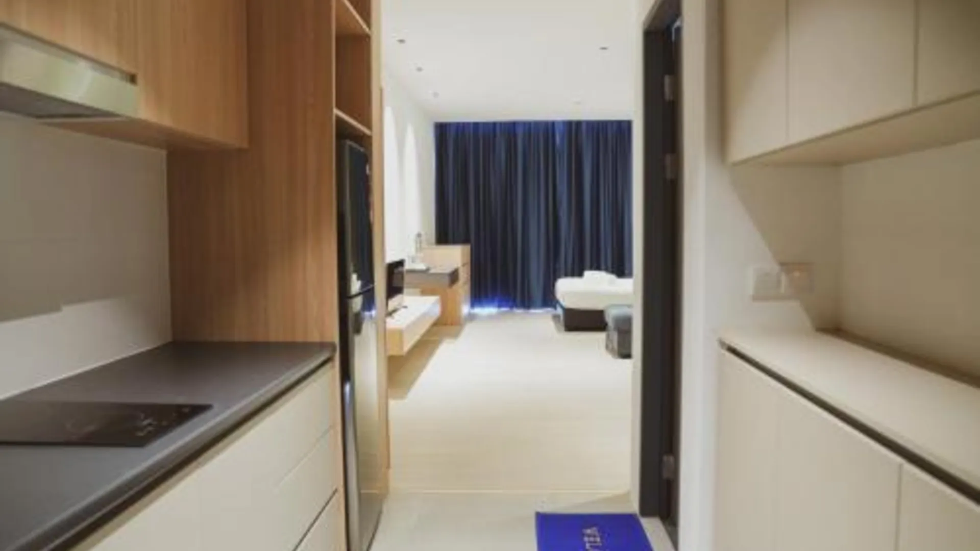 세마탄 록시 비치 아파트먼트 4성급 호텔 수영장