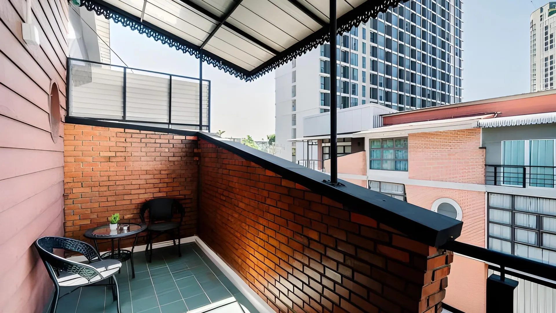 방콕 미트 하우스(랏프라오 소이 5) 2성급 호텔 수영장