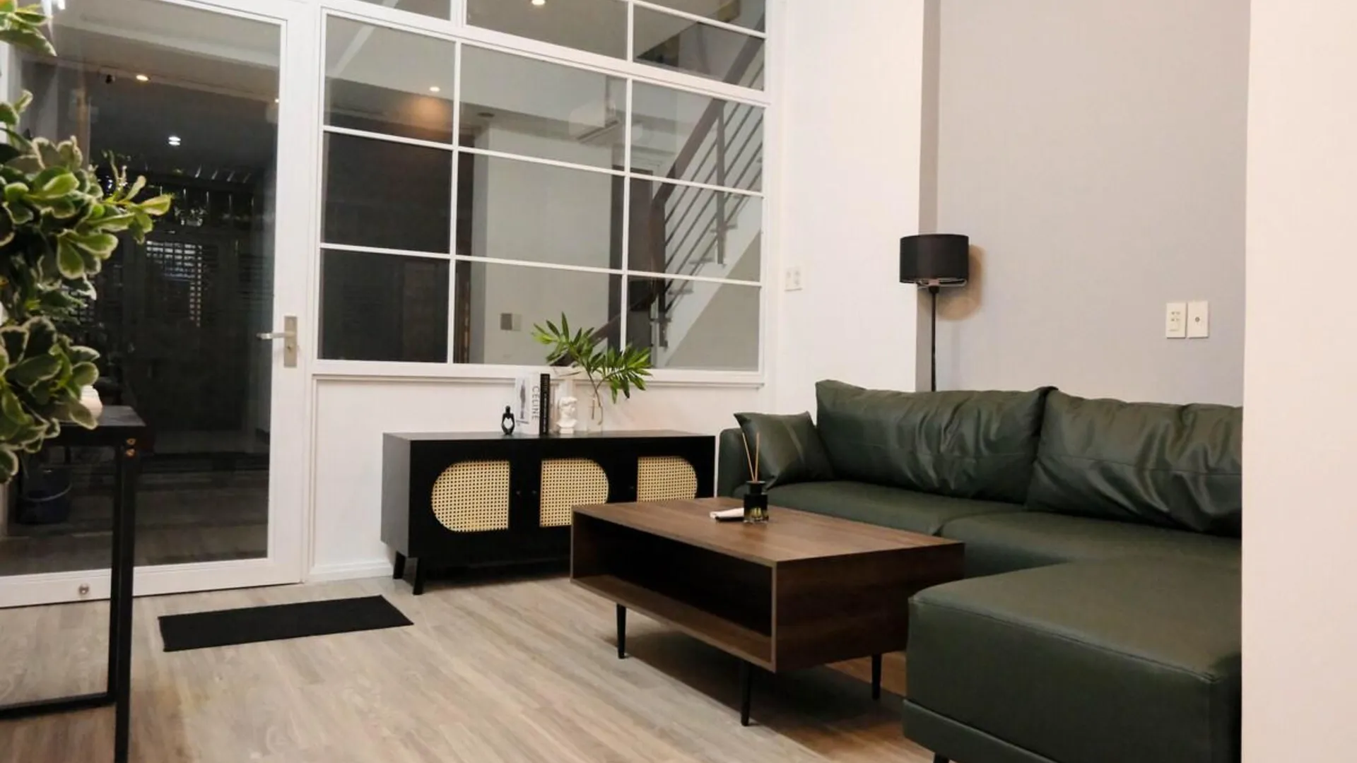 호치민 4군의 프라이빗 하우스 (m², 침실 1개, 프라이빗 욕실 1개) 2성급 싱글룸 외관