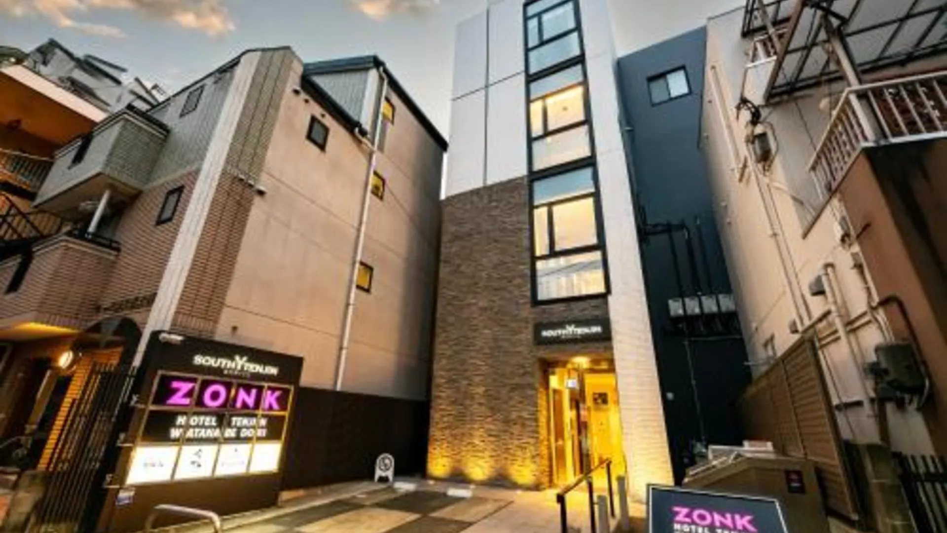 후쿠오카 존크 호텔 텐진 와타나베도리 (ZONK HOTEL Tenjin-Watanabedori) 4성급 호텔 로비