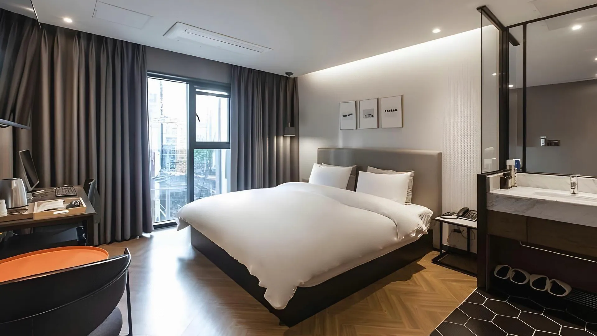 부산 브라운 도트 호텔 서면1호점 2성급 호텔 스위트룸