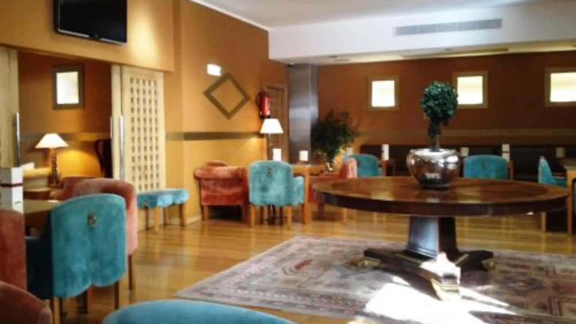 마이아 Hotel Central Parque 4성급 호텔 외관