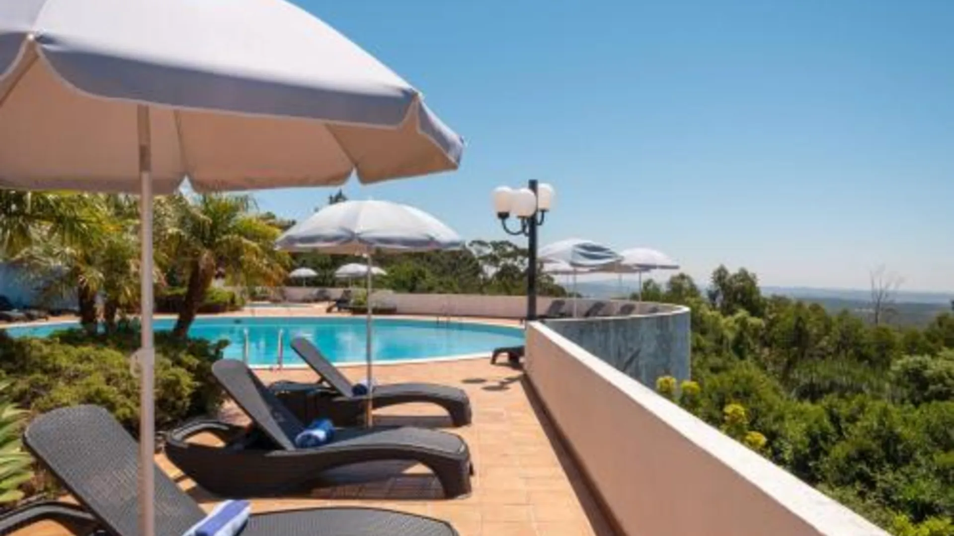 포보아 데 바짐 사오 펠릭스 호텔 힐사이드 앤 네이처 4성급 호텔 수영장