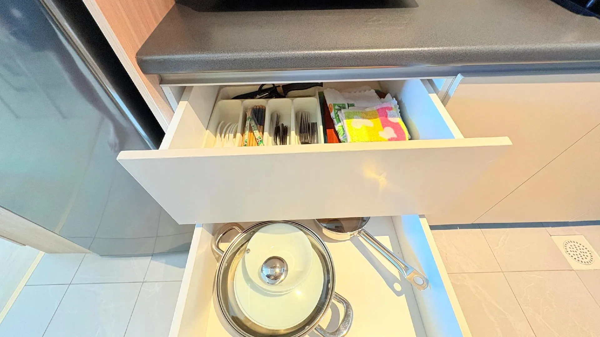 세마탄 세마탄 타운의 아파트먼트 (53m², 침실 1개, 프라이빗 욕실 1개) 4성급 싱글룸 레스토랑