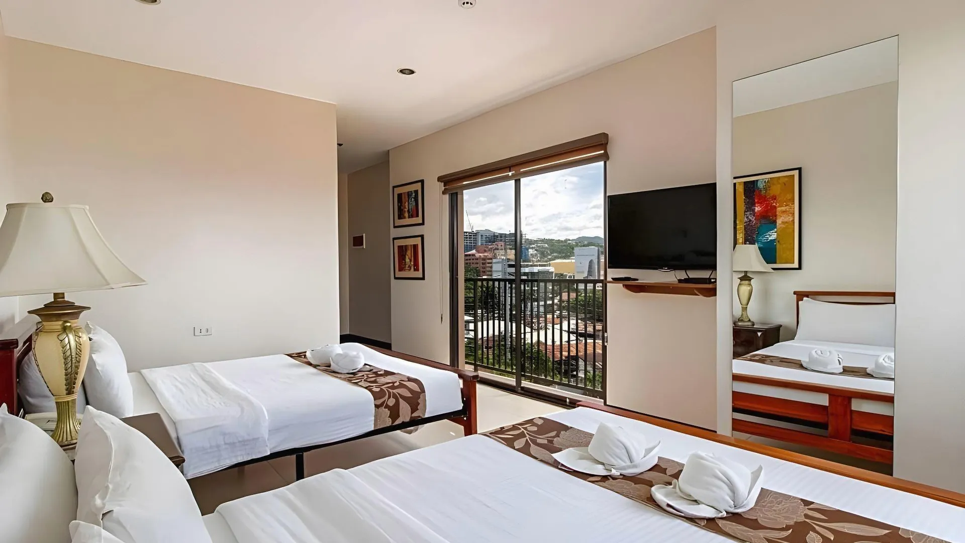 세부 메인 호텔 앤 스위트 3성급 호텔 스위트룸