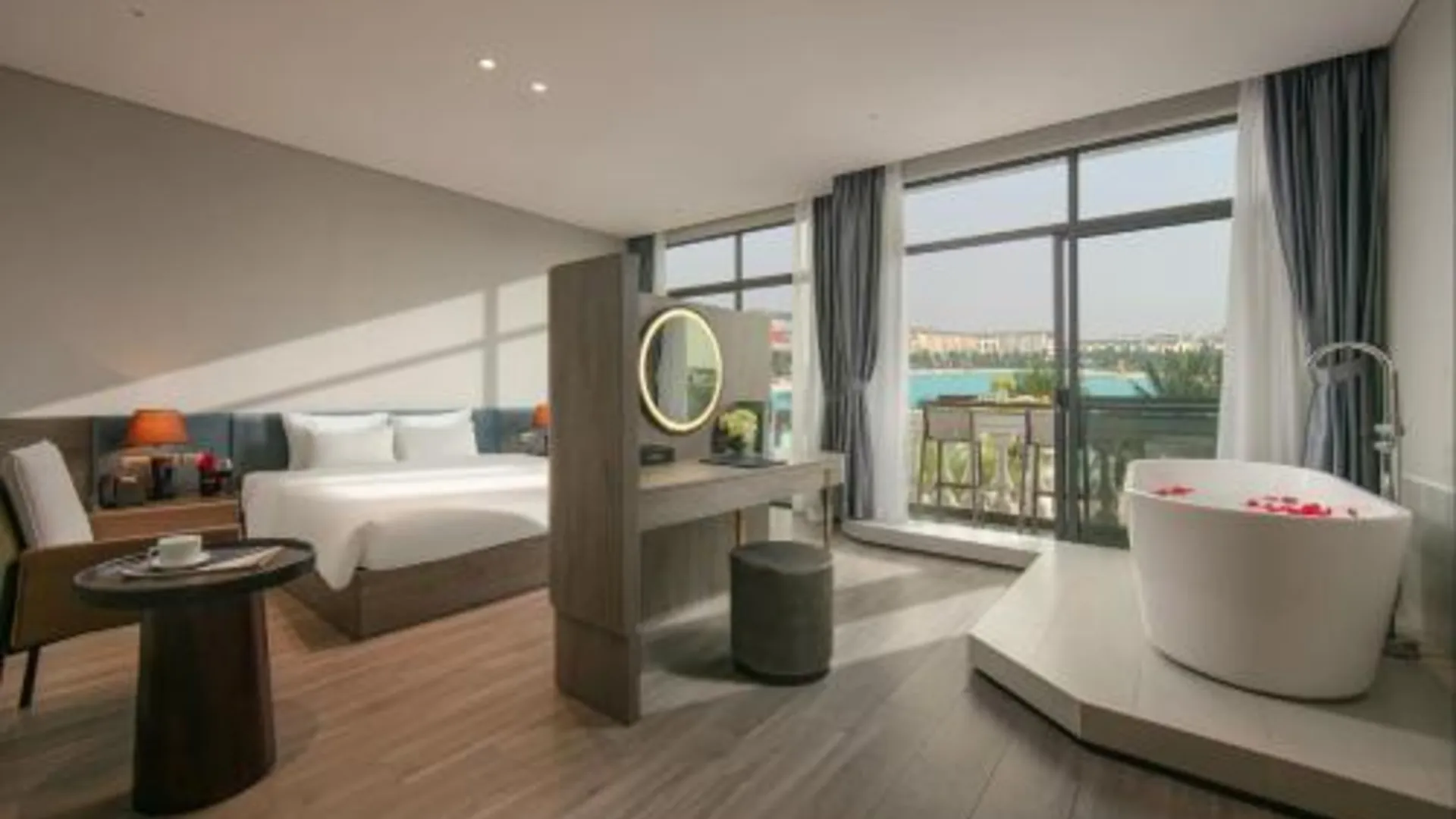 하노이 PCA 호텔 2 - 빈홈즈 오션파크 3성급 호텔 스위트룸